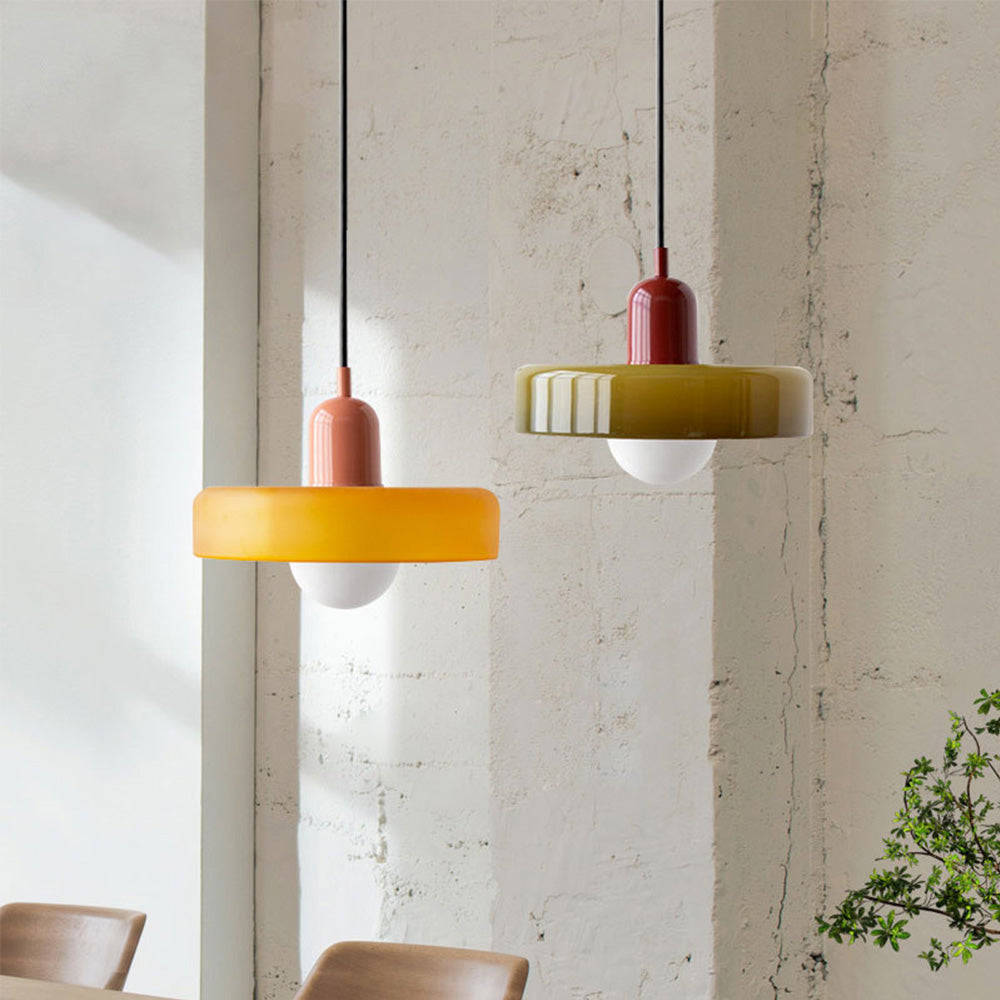 Radiant Bloom – Bauhaus Inspired Stained Glass Pendant Light