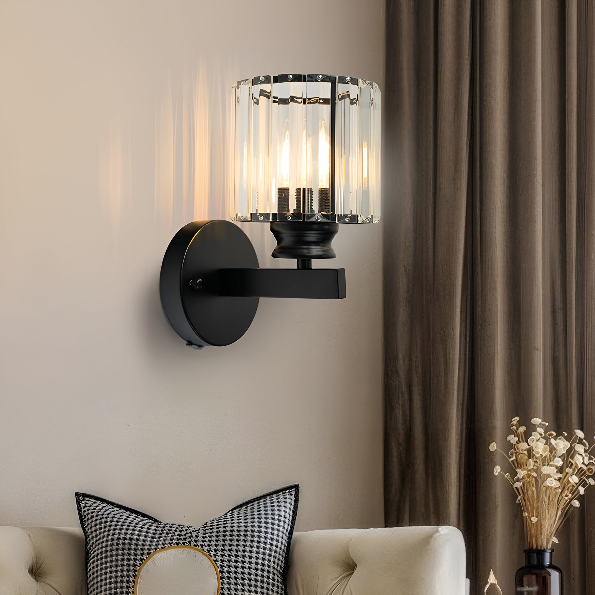 CrystalAura – Luxury Wall Light with Elegant Round and Square Crystal Design