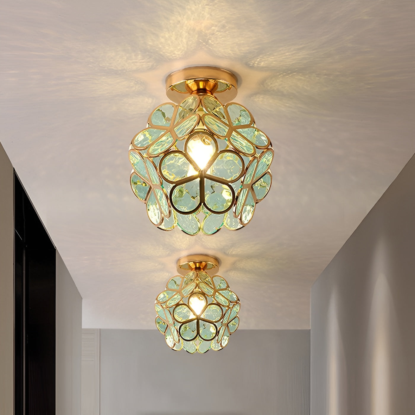 Floravia – Glass Pendant Ceiling Lamp Floral Design Light Fixture for Indoors