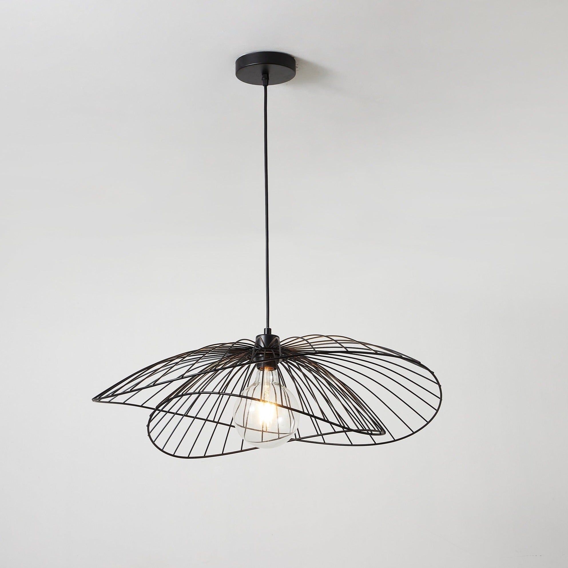 BroomeGlow – Nordic Pendant Light with Sculptural Elegance