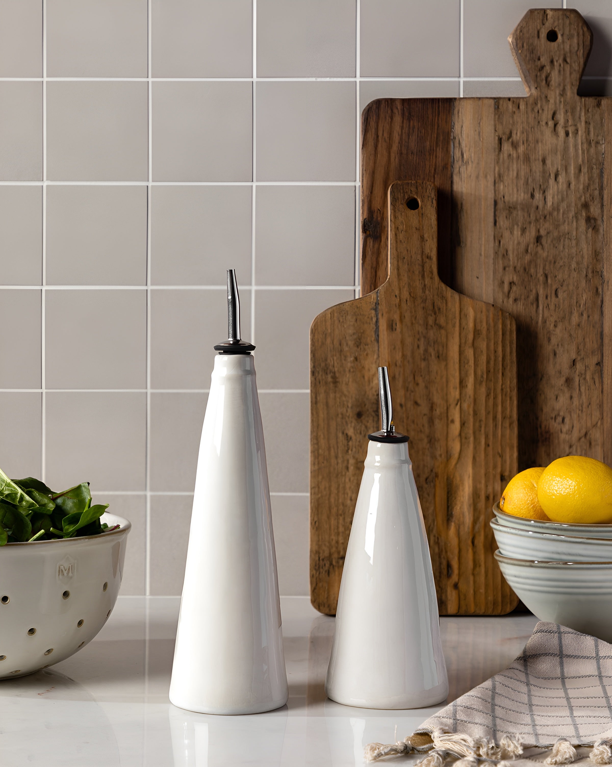 OleaCeram – Elegant Ceramic Oil Bottle for Kitchen Countertop Storage