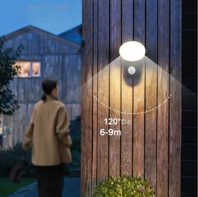 MotionGuard – LED outdoor wall lamp with PIR motion sensor (weatherproof)