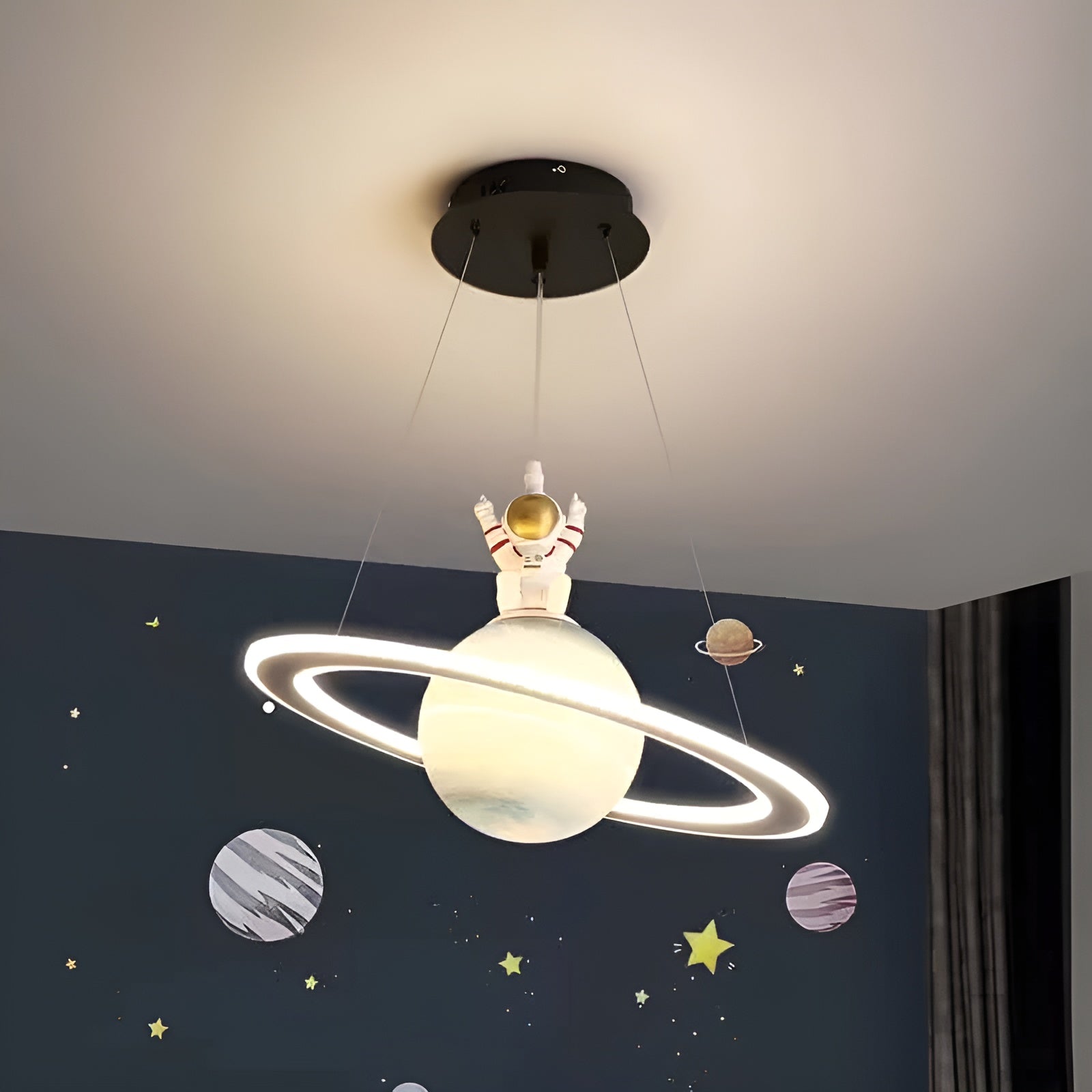 CosmoDream – Planet Pendant Light for Cozy Children's Room Lighting
