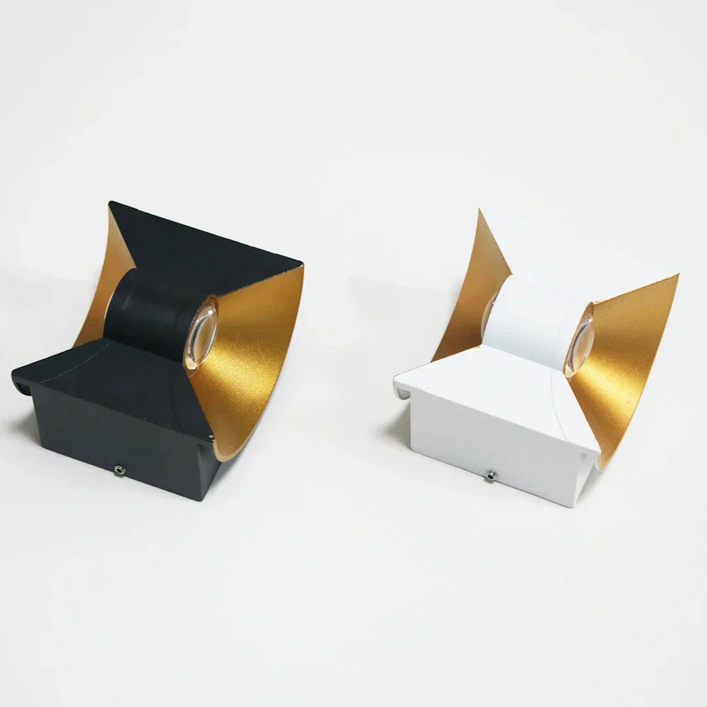 LumaShell – Solar wall light for durable outdoor glow