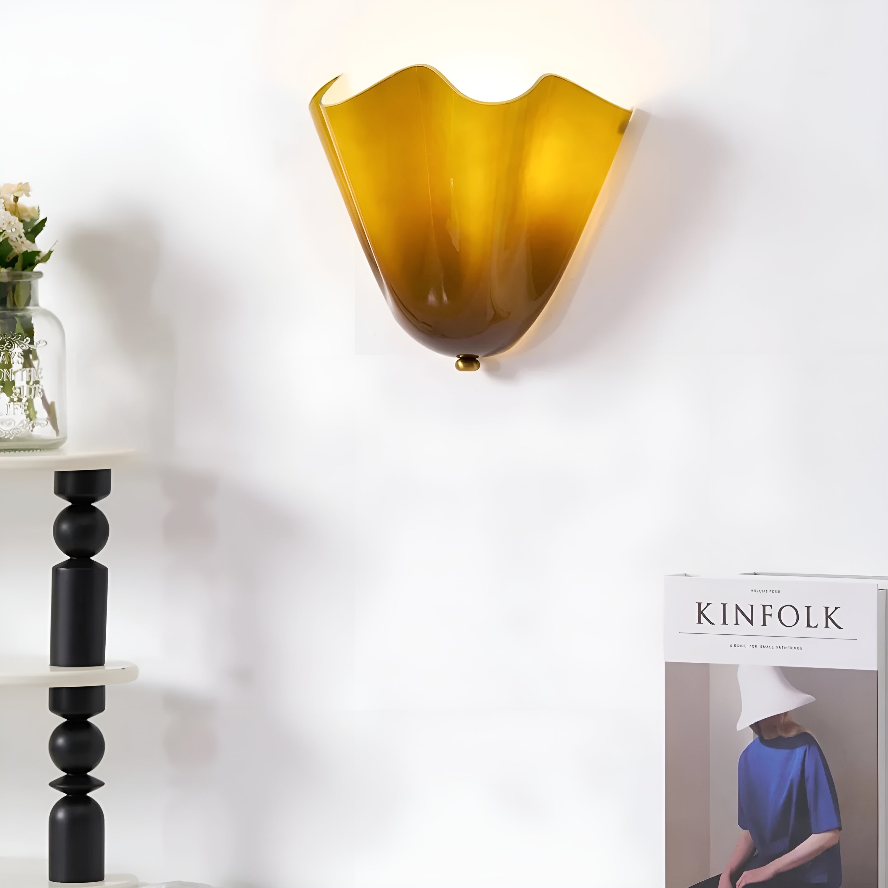 VitraLume – Retro Stained Glass Wall Sconce with Warm LED Light