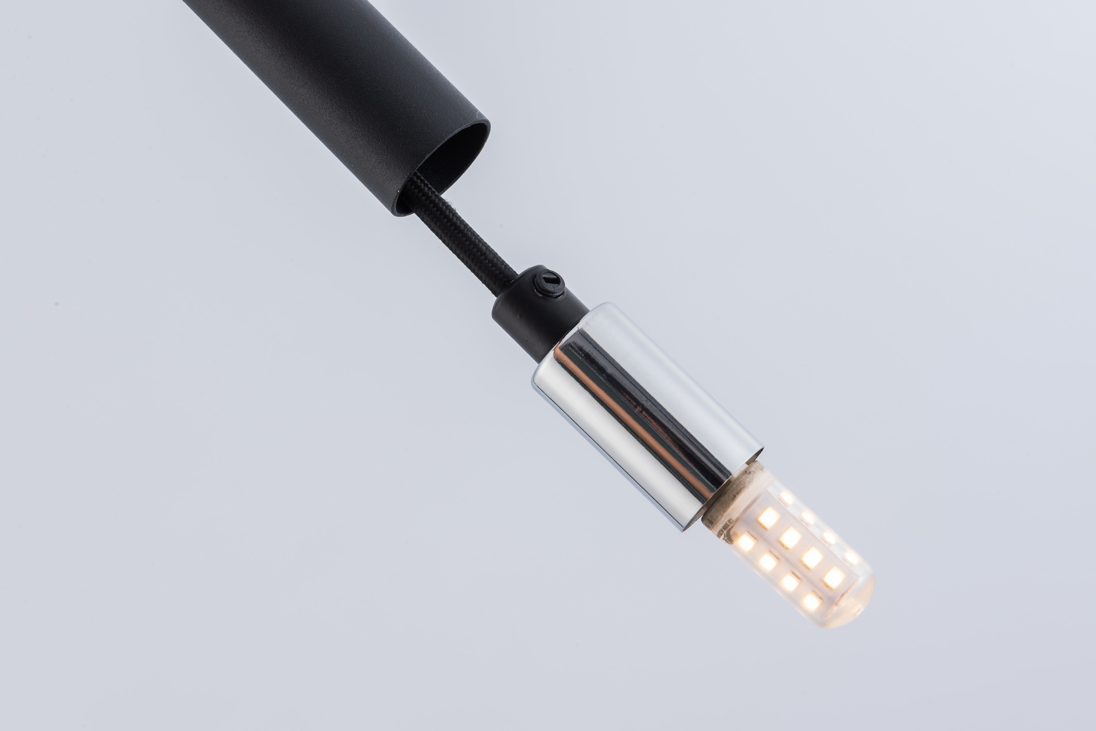 Lumeva – Argentia Single Tube Pendant Light Matte Black Modern Ceiling Lamp