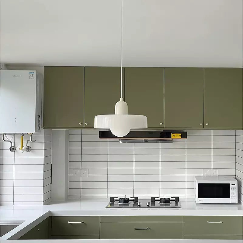 Radiant Bloom – Bauhaus Inspired Stained Glass Pendant Light