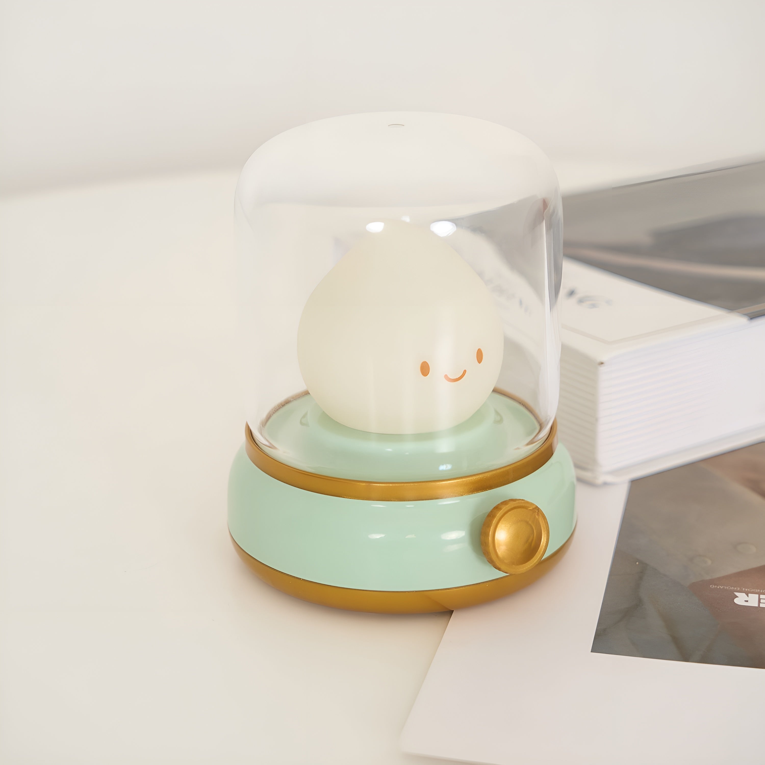 GlowMiri – Flame LED Small Night Light Warm Portable Ambient Lamp