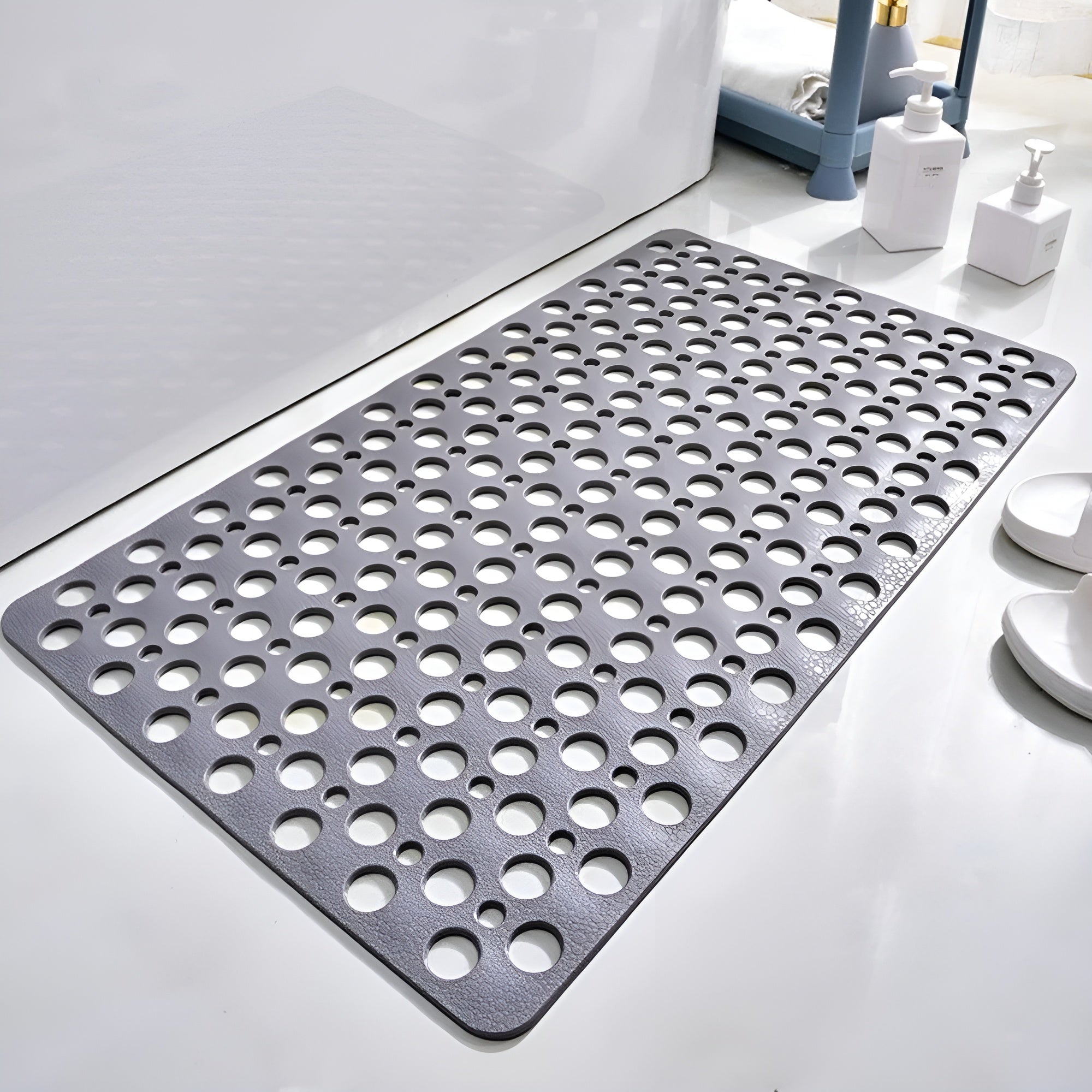 HydroHaven – Antislip Shower Mat Square Non Slip Bathroom Mat with Hygienic Drainage and Soft PVC Comfort Surface