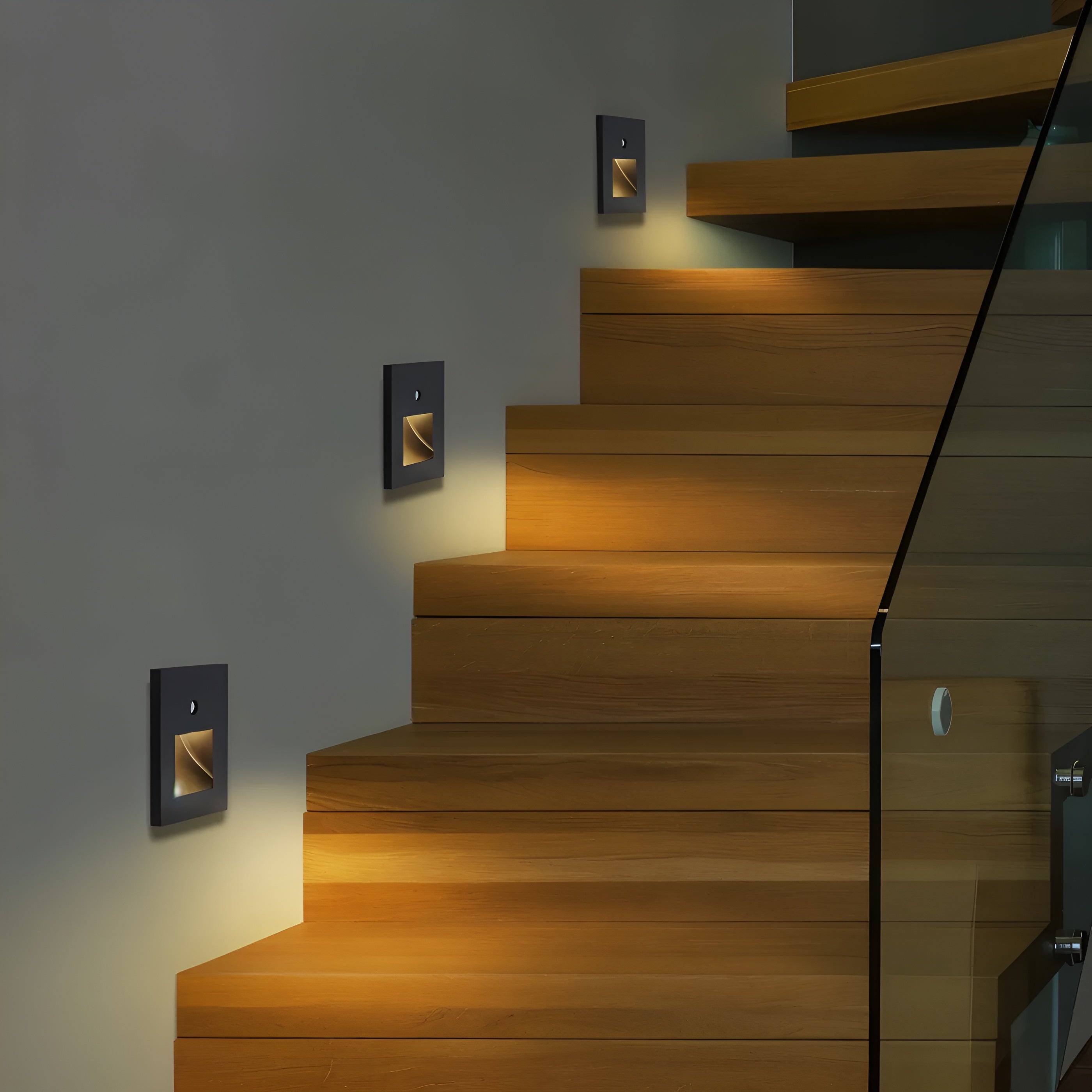 LumiStep – Recessed Motion Sensor Stair Light a LED Wall Pathway Lamp