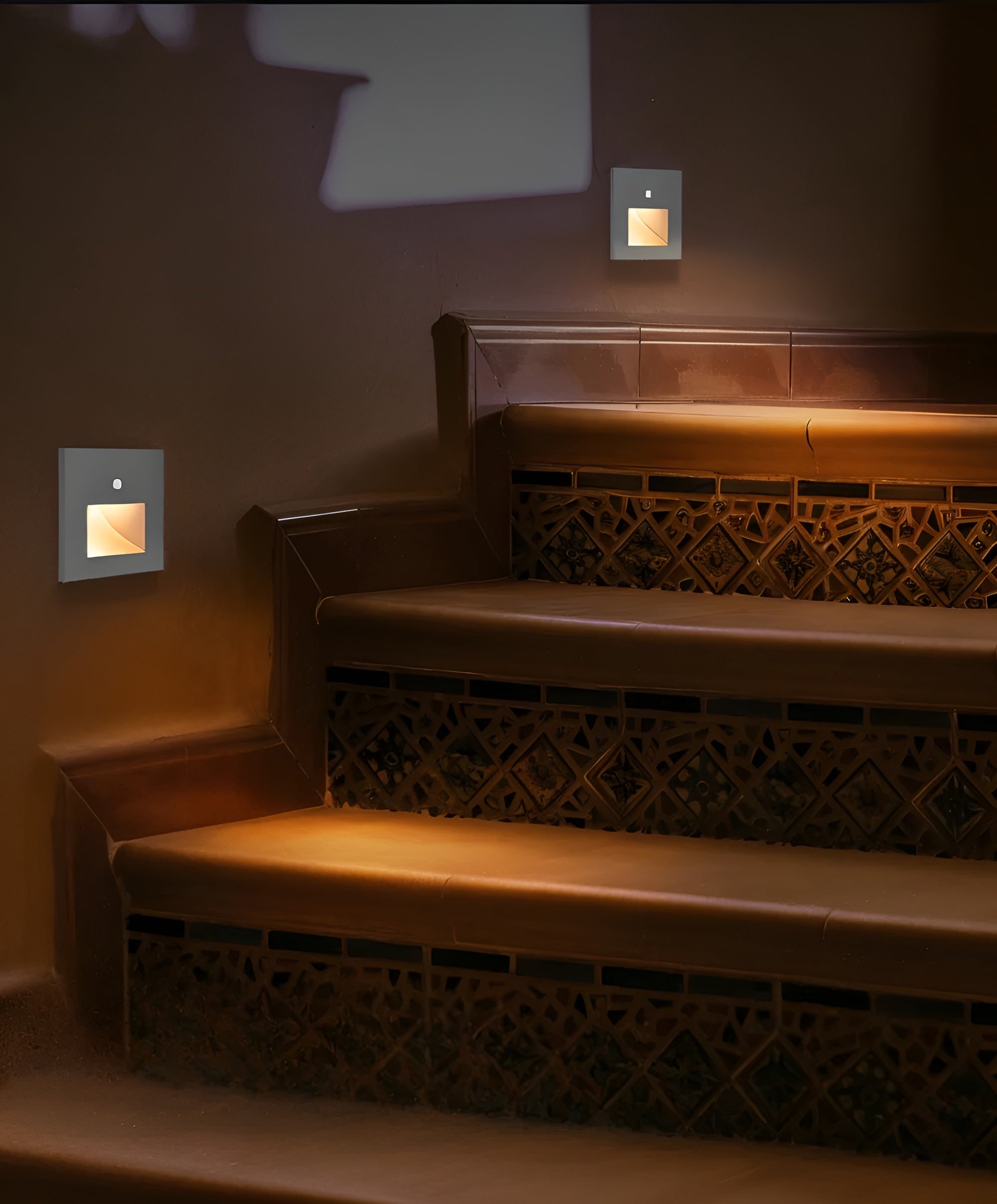 LumiStep – Recessed Motion Sensor Stair Light a LED Wall Pathway Lamp