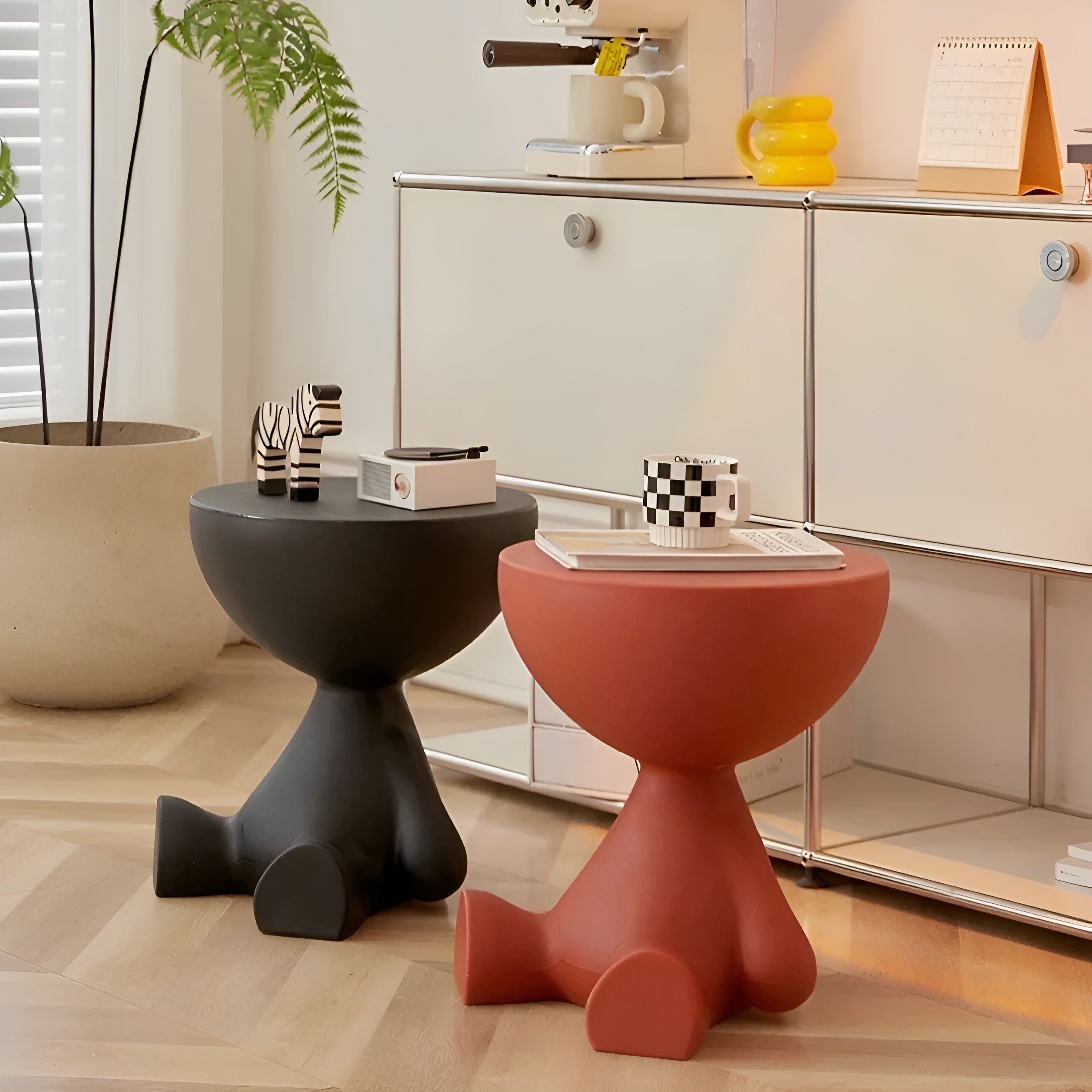 Lunaro – Minimalist Round Coffee Table Modern Small Side Table for Living Room or Bedroom