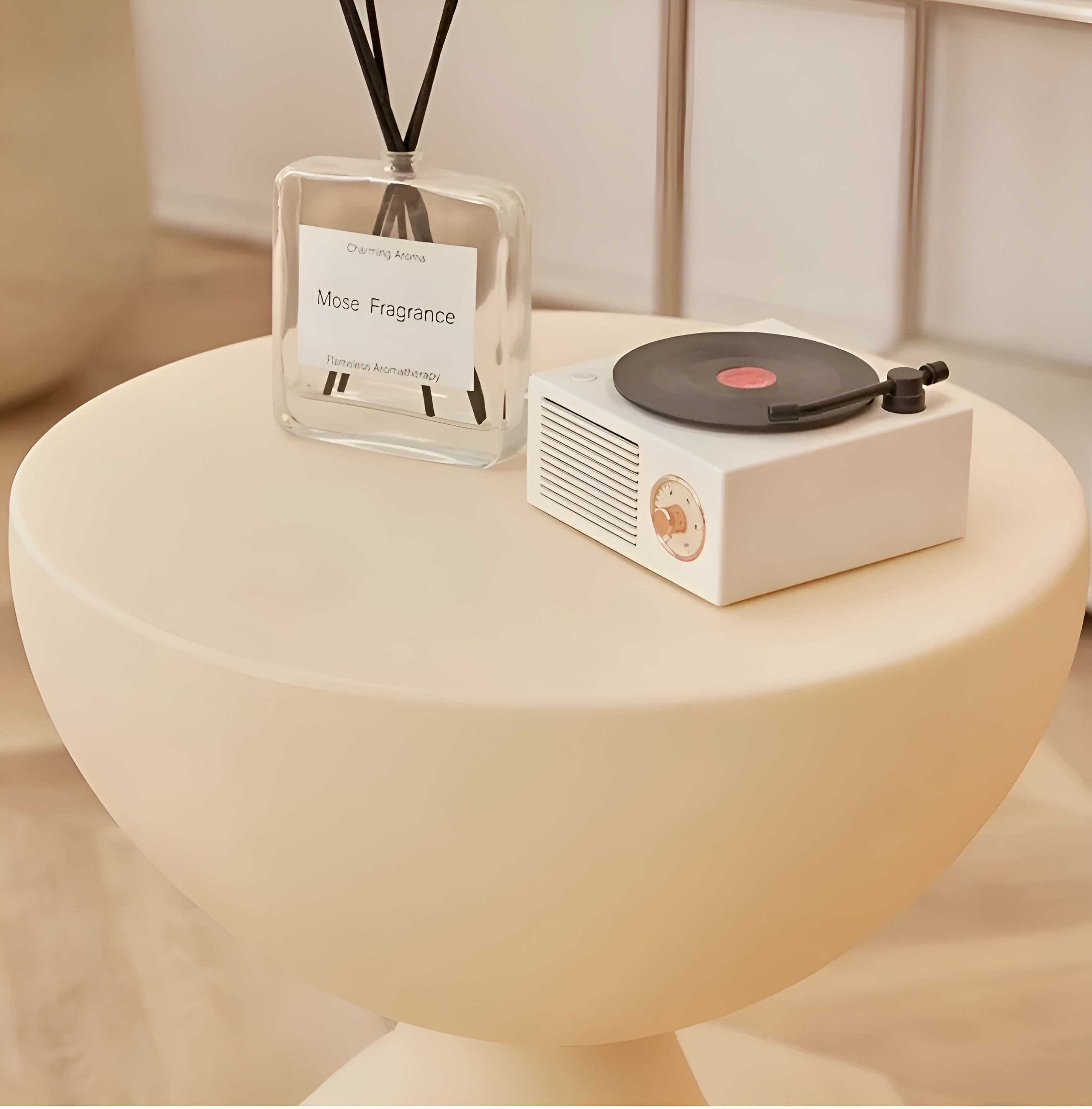 Lunaro – Minimalist Round Coffee Table Modern Small Side Table for Living Room or Bedroom