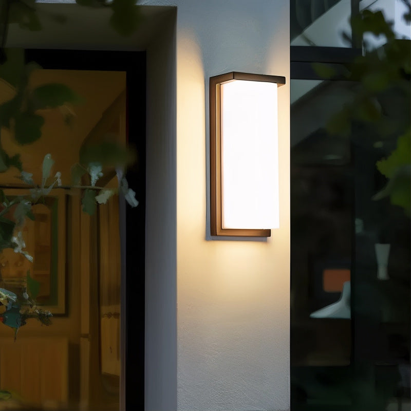 RayGlow – Waterproof LED lights for a stylish garden glow