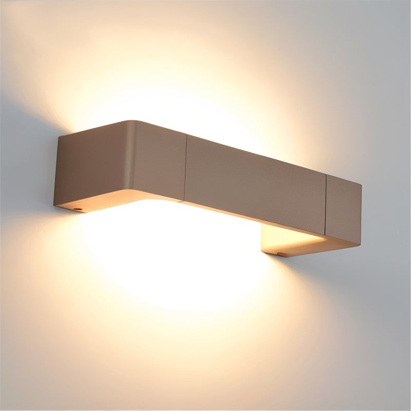 AstraLume – Weatherproof LED outdoor wall light with modern design