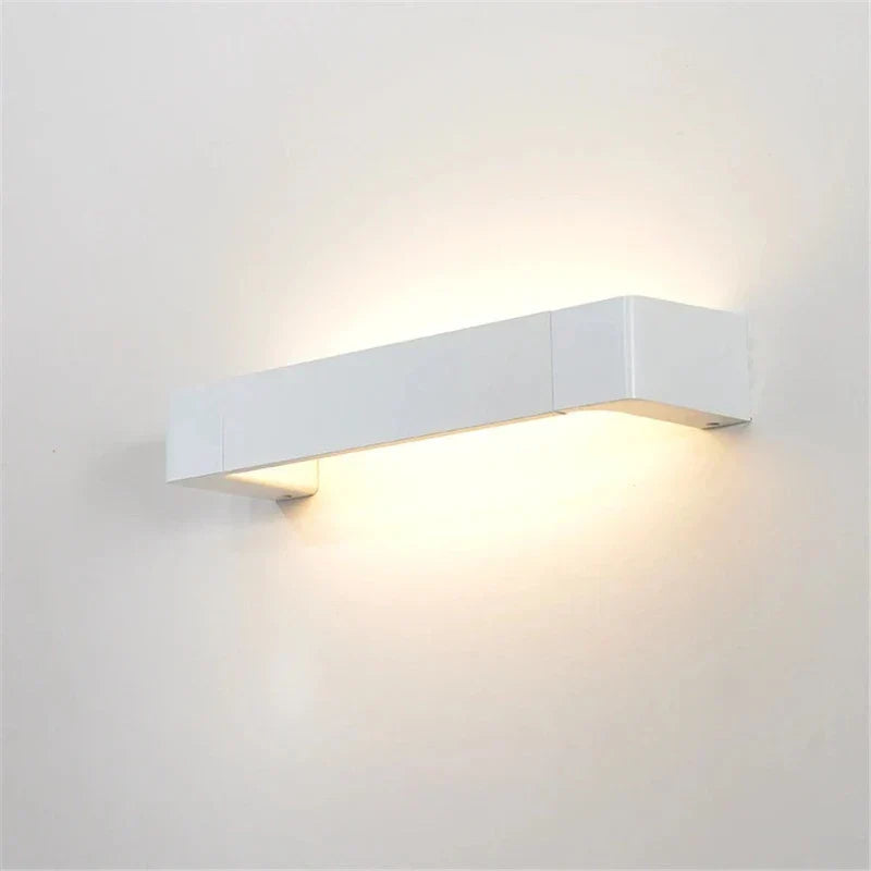 AstraLume – Weatherproof LED outdoor wall light with modern design