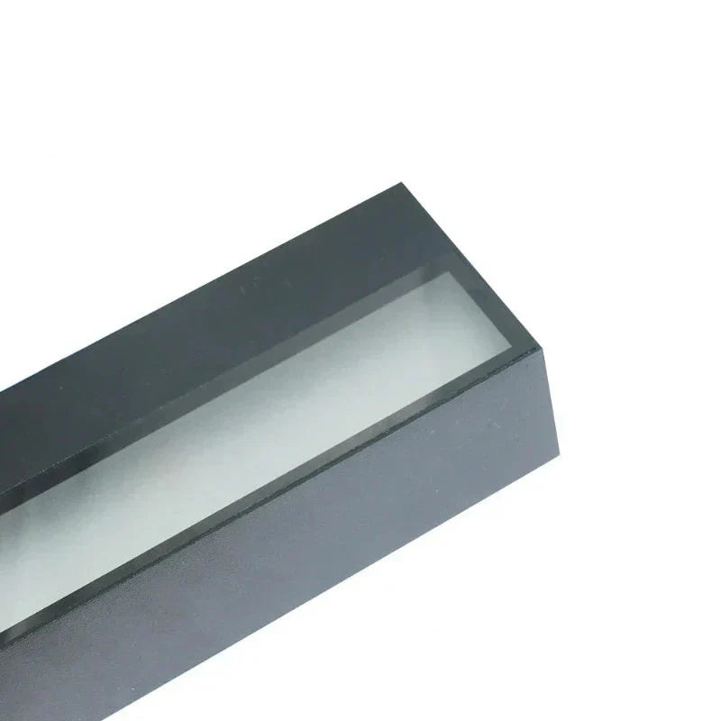 LumiEdge – Energy-efficient waterproof LED wall lamp for outdoor use (18W)