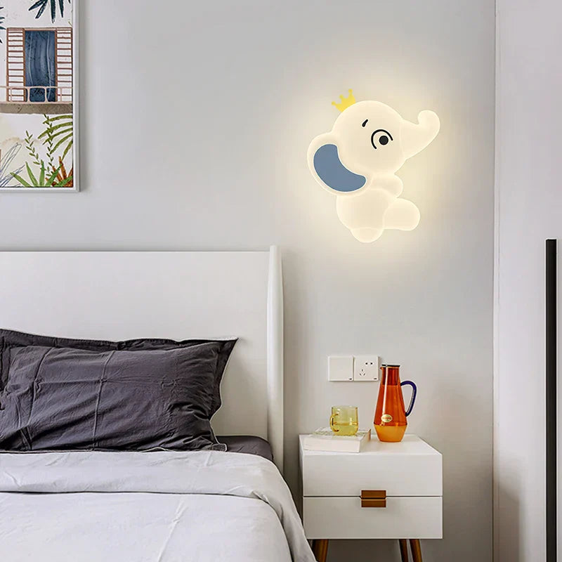 ElephantGlow – Elephant-shaped LED wall lamp with adjustable lighting
