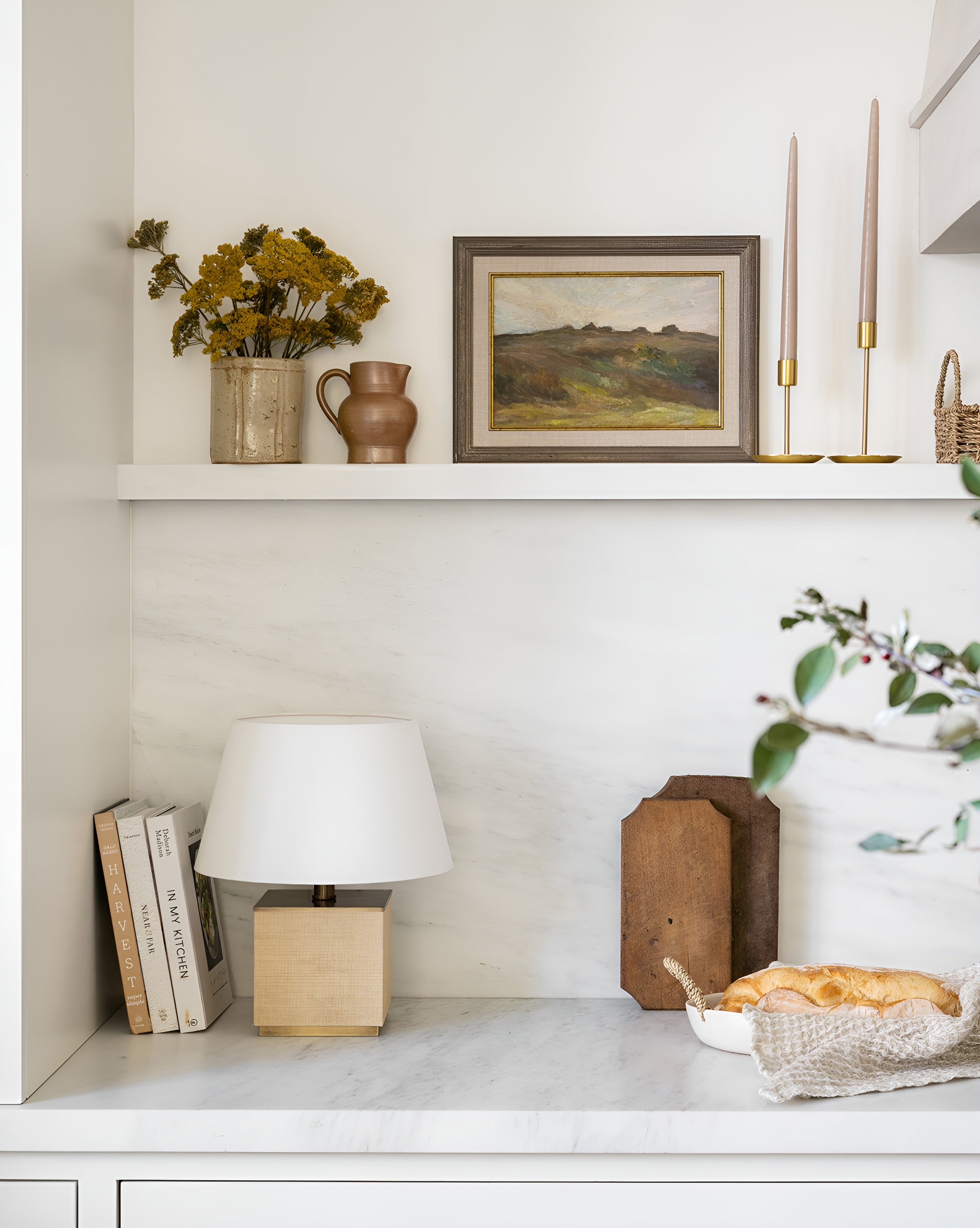 GoldenFlare – Elegant Brass Taper Candle Holder for Modern and Classic Interiors