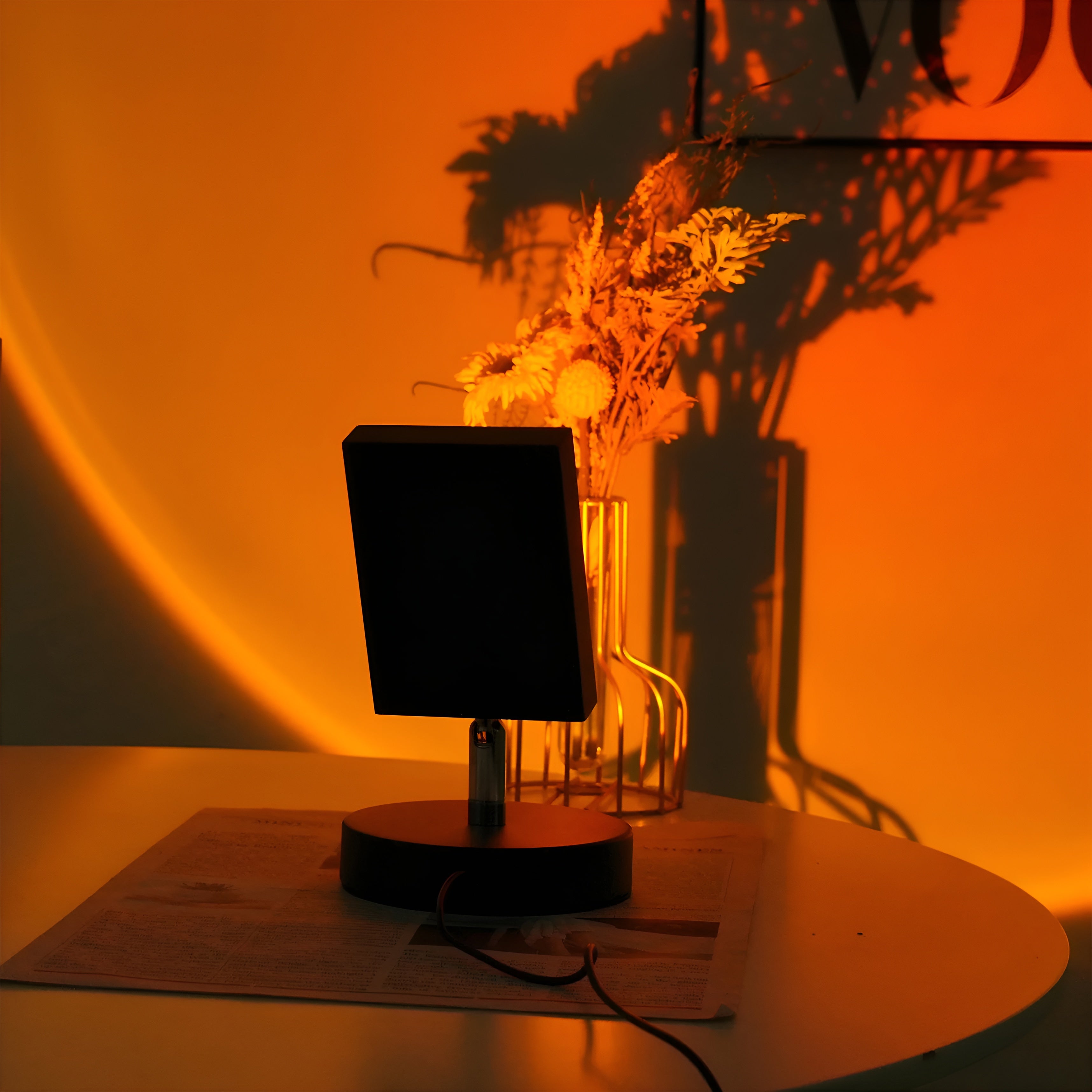 Glowvia – Luca Table Lamp Sunset Halo USB LED Mood Light