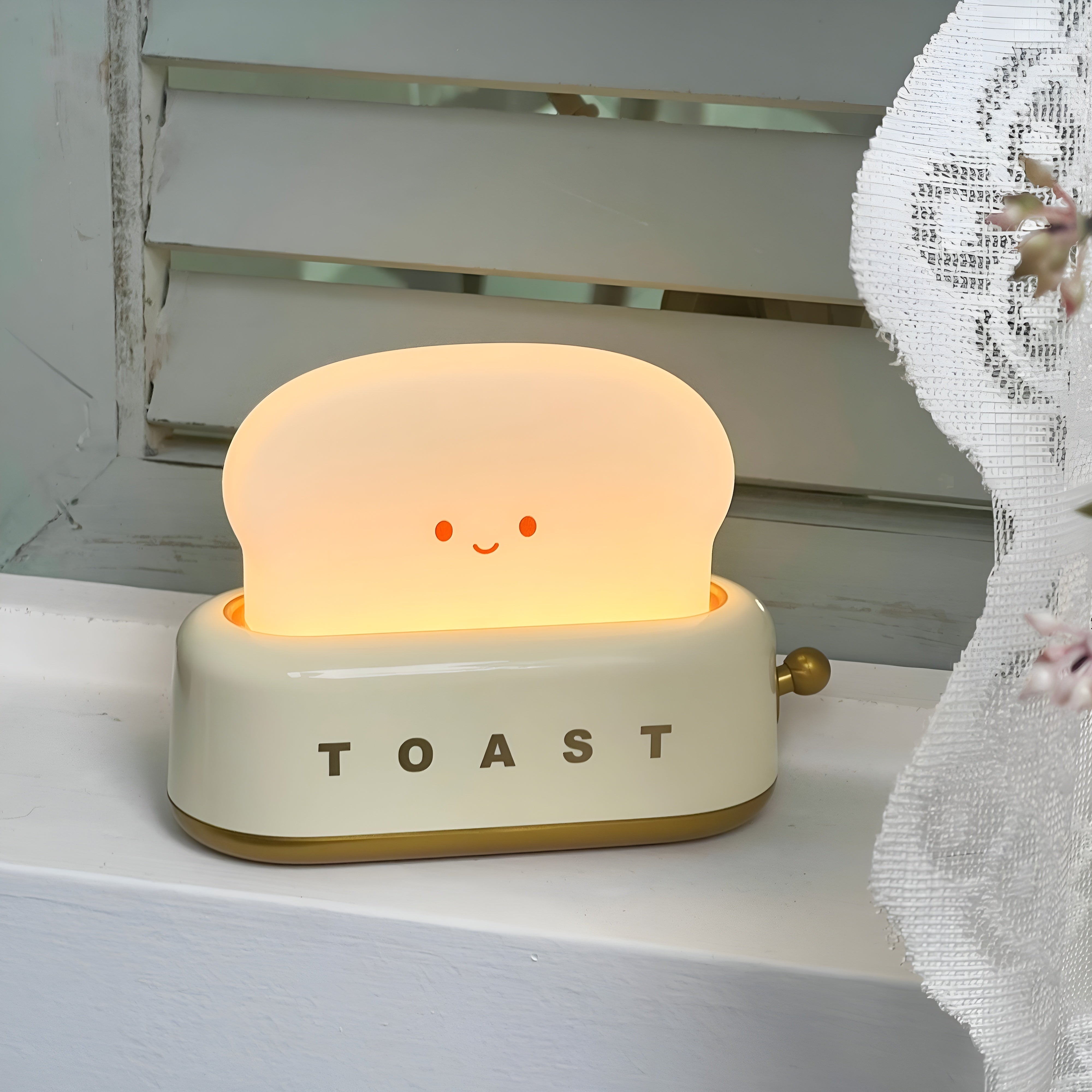 ToastiGlow – Toaster Table Lamp with Built In Battery Warm LED Light