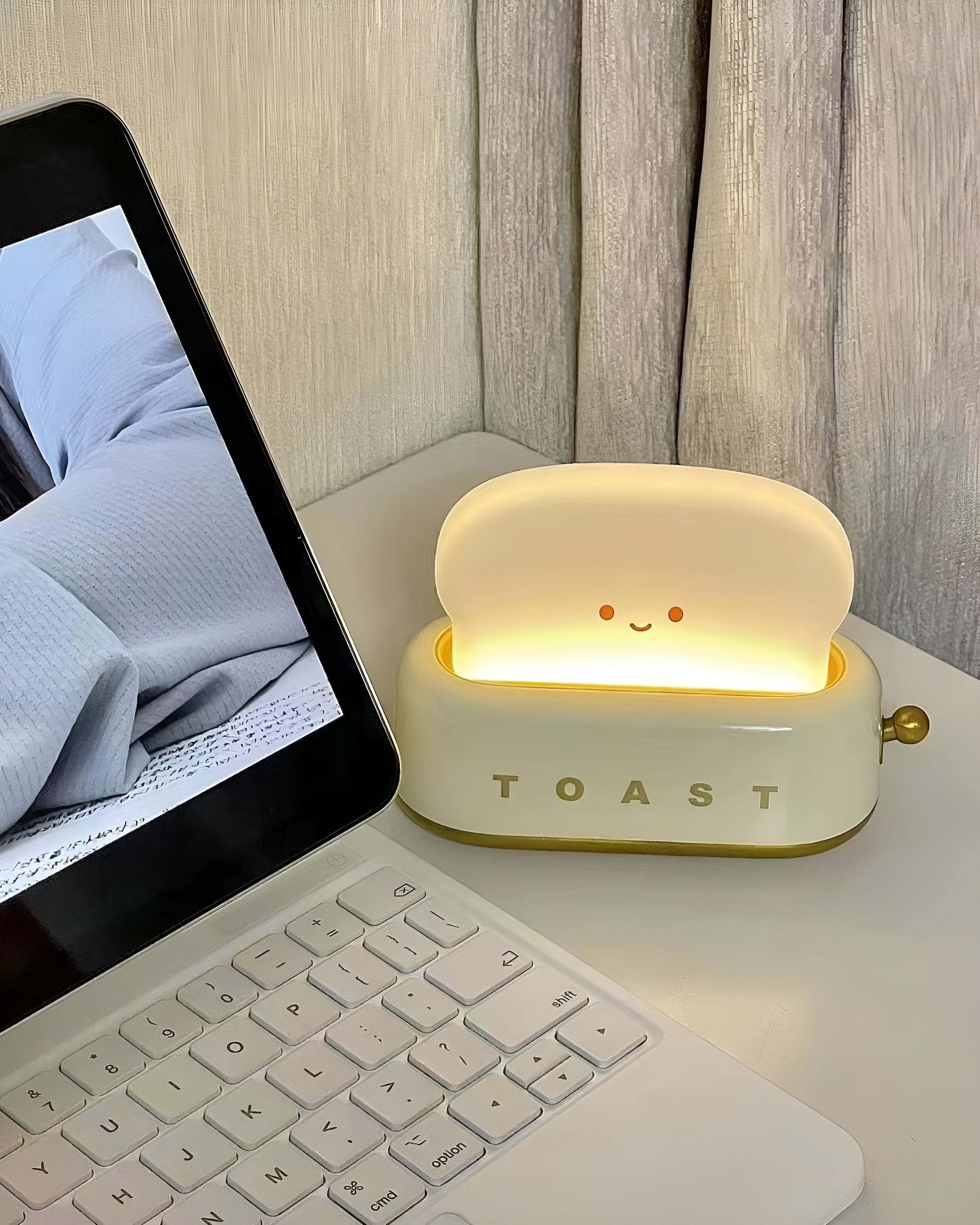 ToastiGlow – Toaster Table Lamp with Built In Battery Warm LED Light