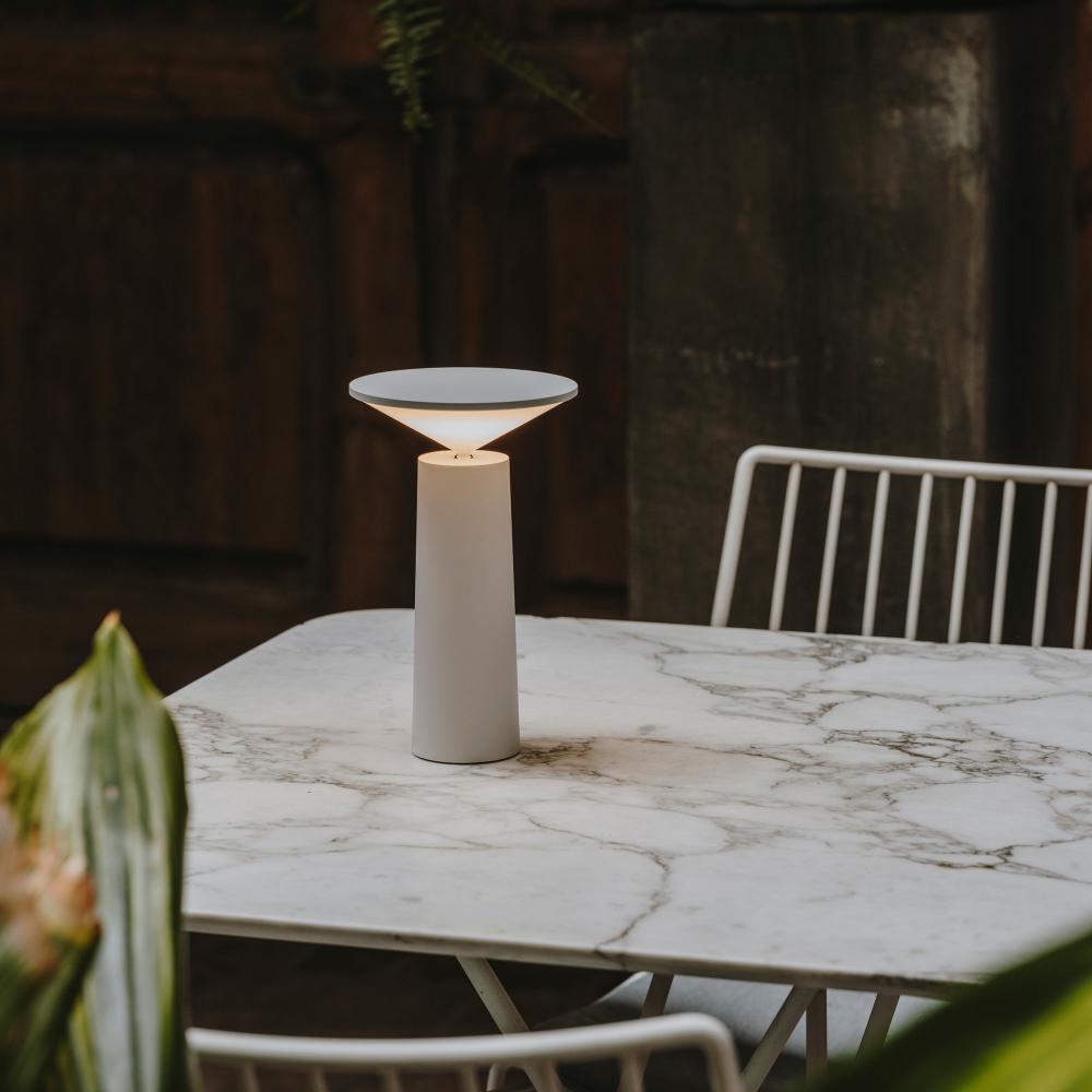 Arkaglow – Portable LED table lamp with dimmable glow