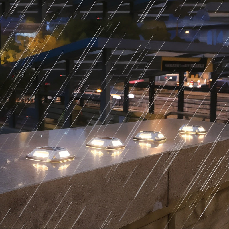 GlowTrail – Solar path lights for safe & sustainable outdoor strolls