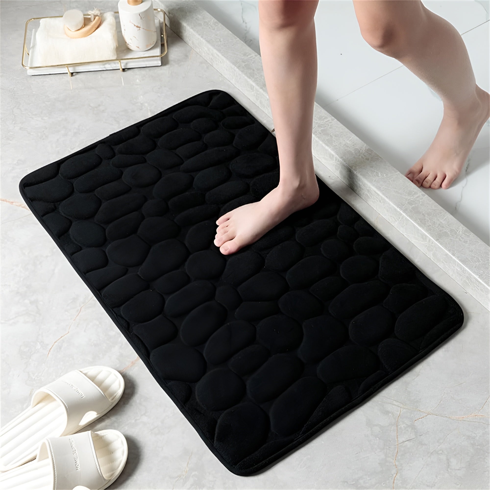 VeluraMat – Luxury Ultra-Soft Bath Mat Quick-Drying Non-Slip Microfiber