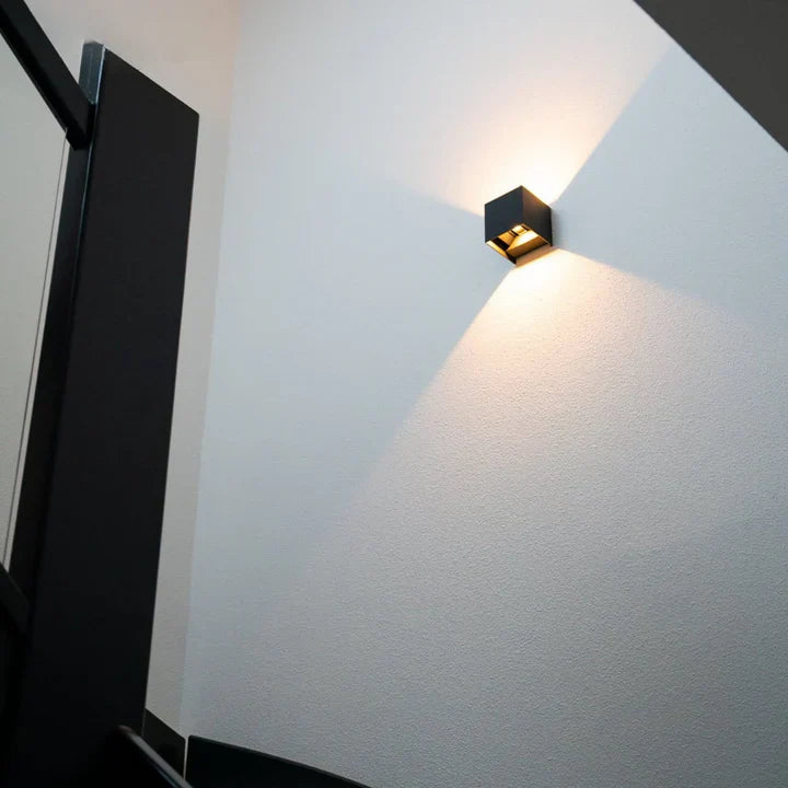 LumiSensor – Rechargeable wireless LED wall lamp with motion sensor (2700K–6000K)