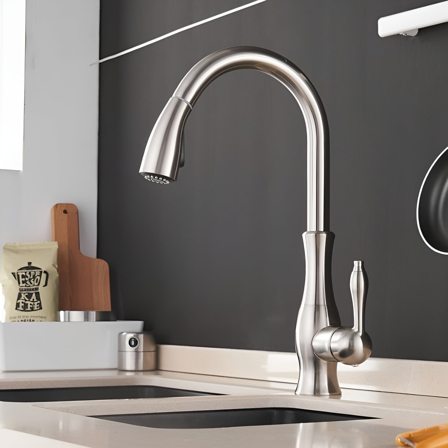 FlowEase – Retractable Kitchen Faucet with Pull Out Spray Head