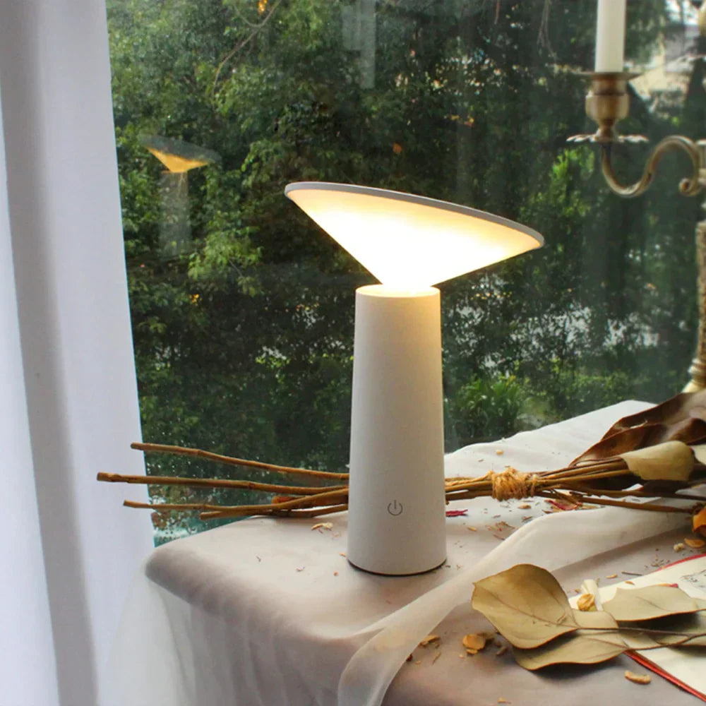 Arkaglow – Portable LED table lamp with dimmable glow