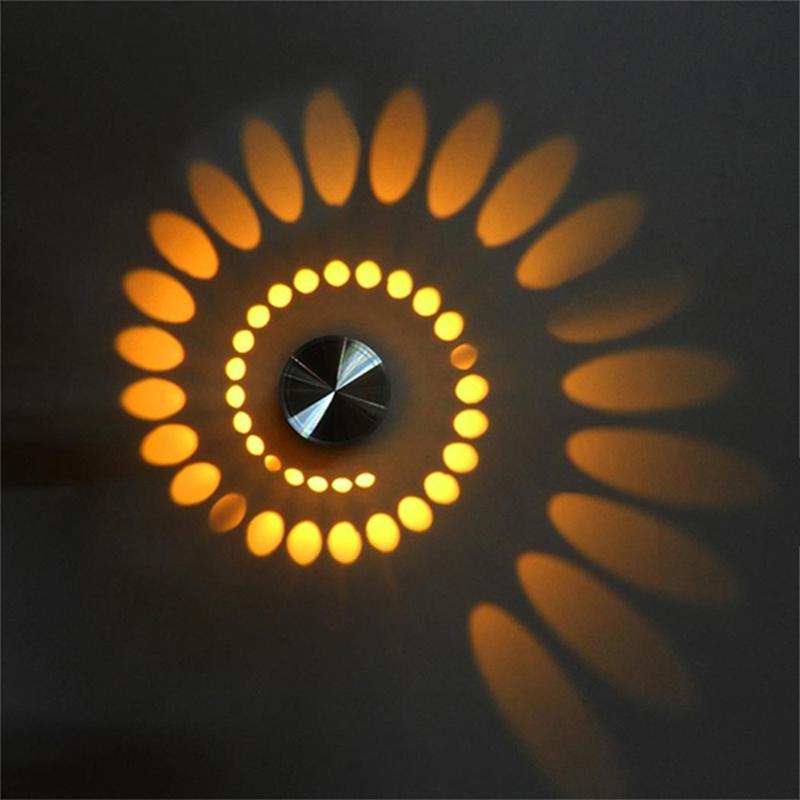 LumiSwirl – Sculptural LED Ceiling Light for a Modern Glow