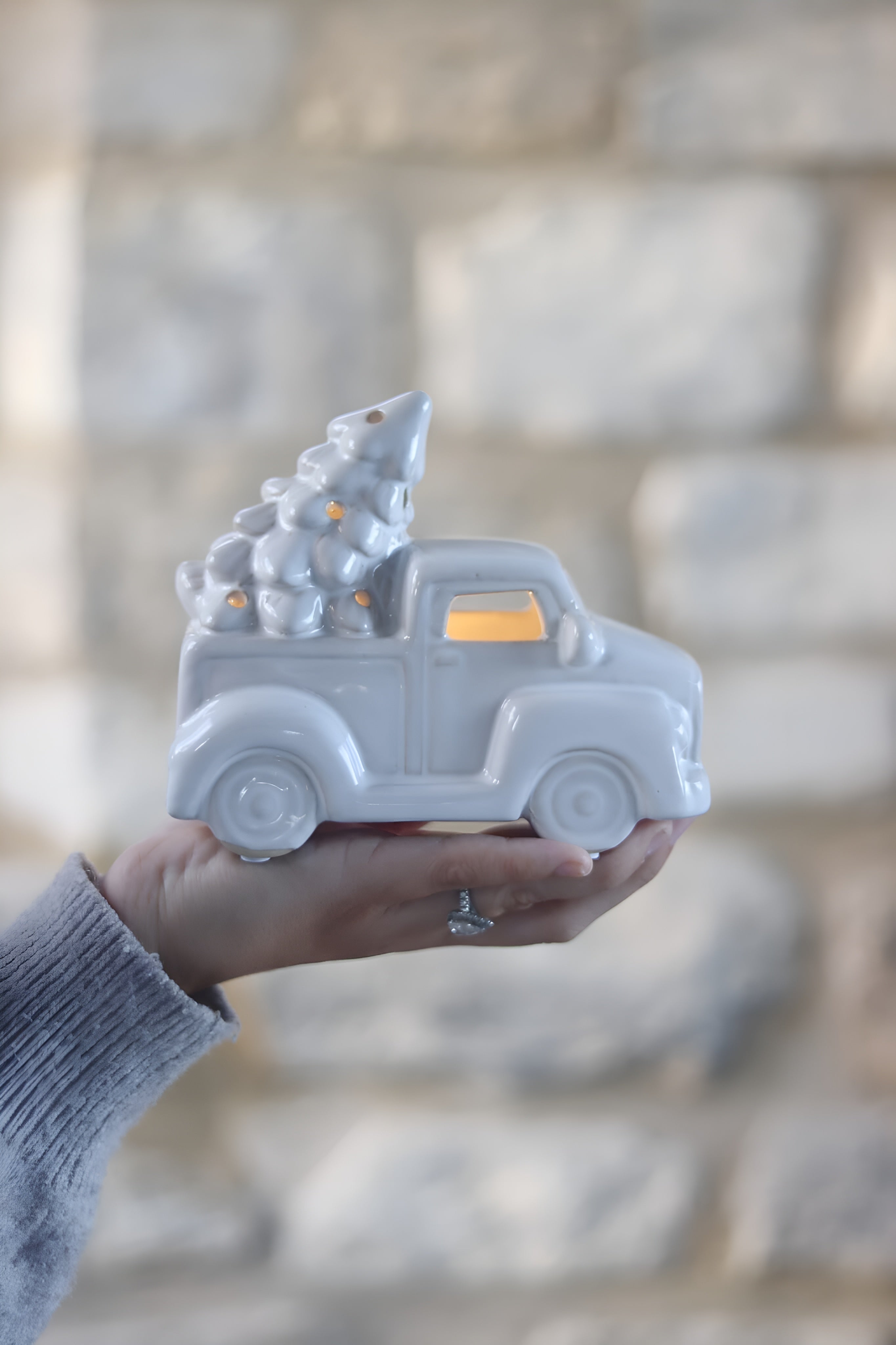 GlowCar - LED Ceramic Christmas Car with Tree Decoration