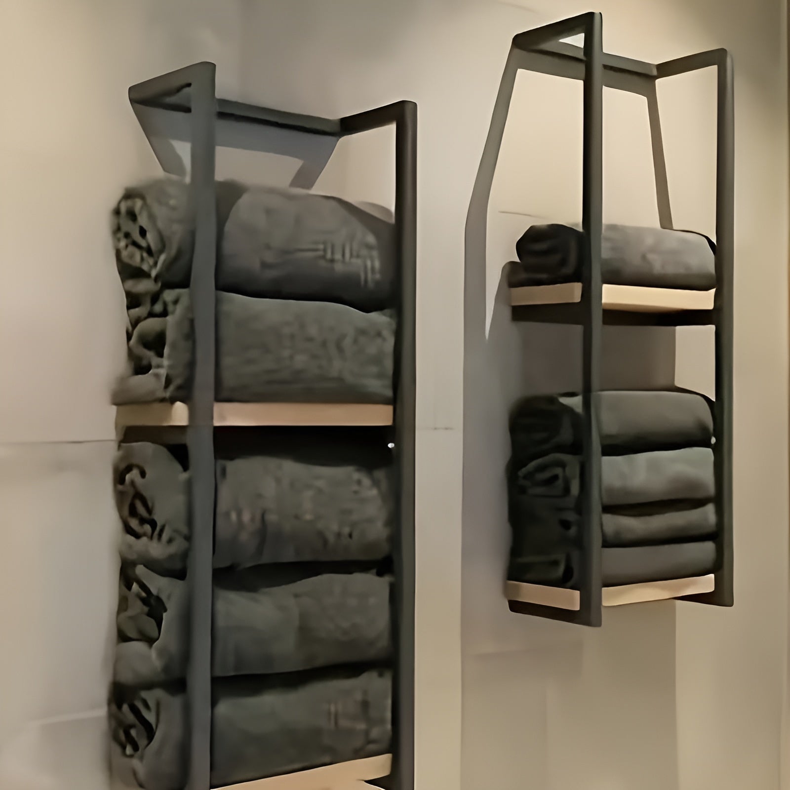 TidySpace – Space-Saving Towel Rack for a Stylish and Organized Bathroom