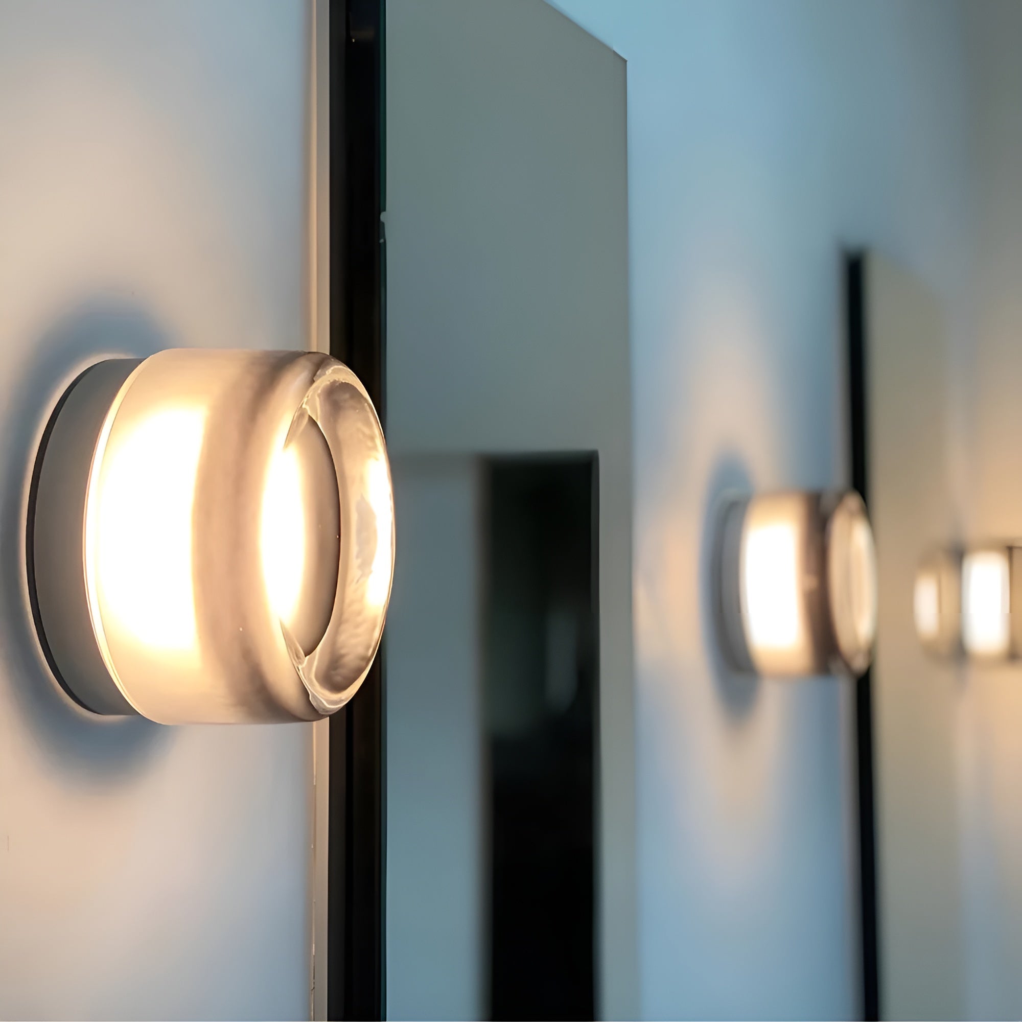 Lumiéra – Aluminium Wall Light Modern Sculptural Ambient Lamp for Bedroom Hallway Living Room