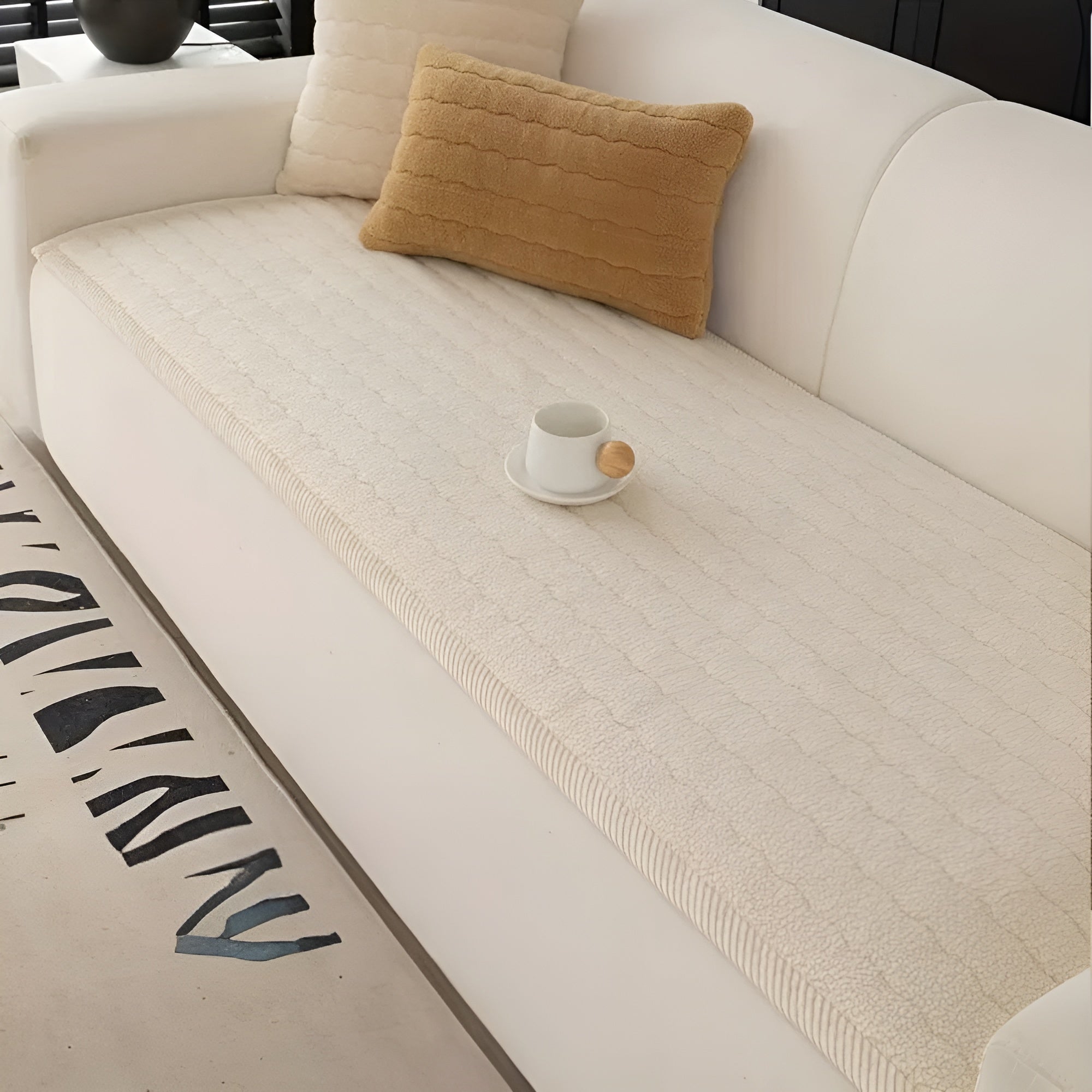 VeluHaven - Thick Plush Sofa Cover Non-Slip Soft Microfiber Protector