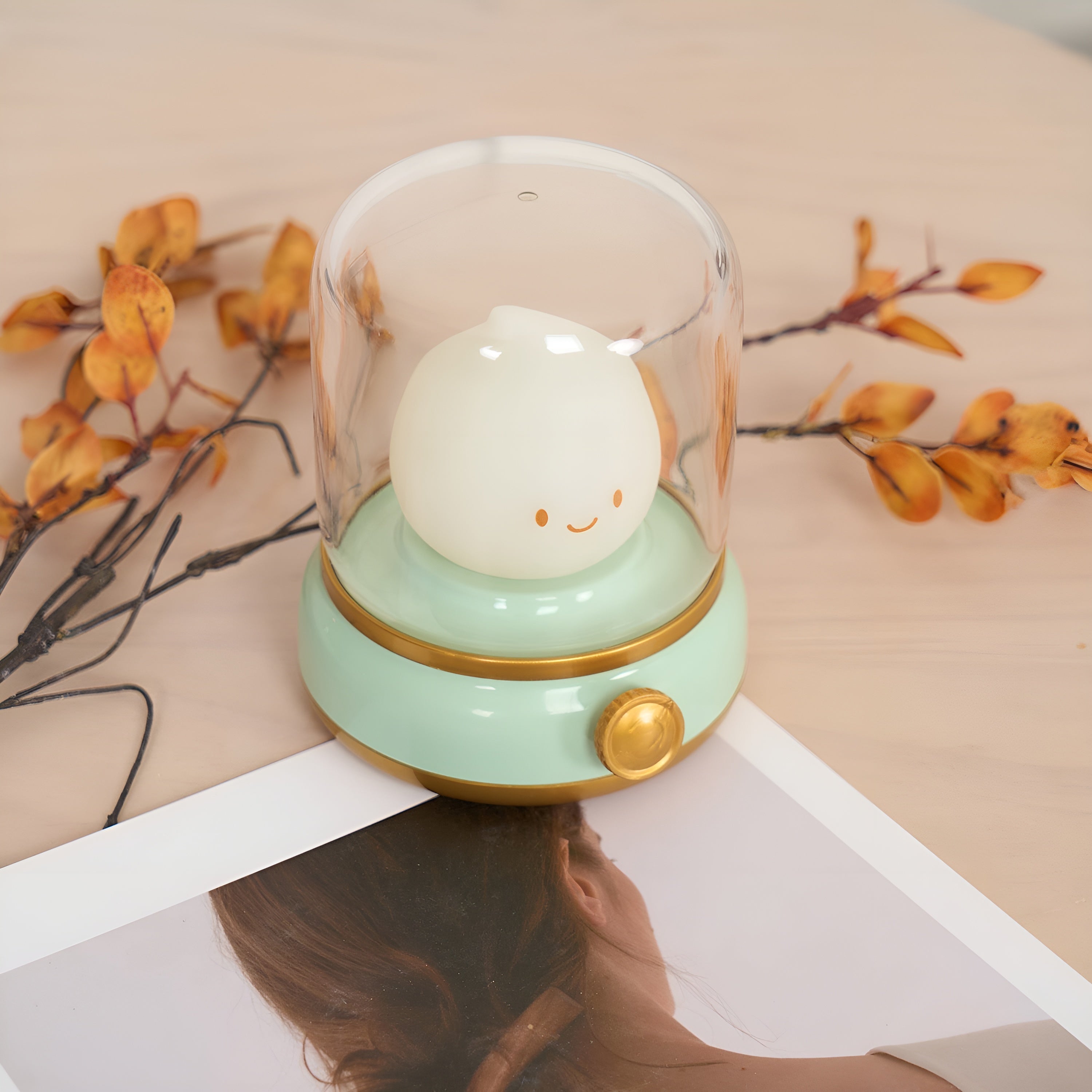 GlowMiri – Flame LED Small Night Light Warm Portable Ambient Lamp