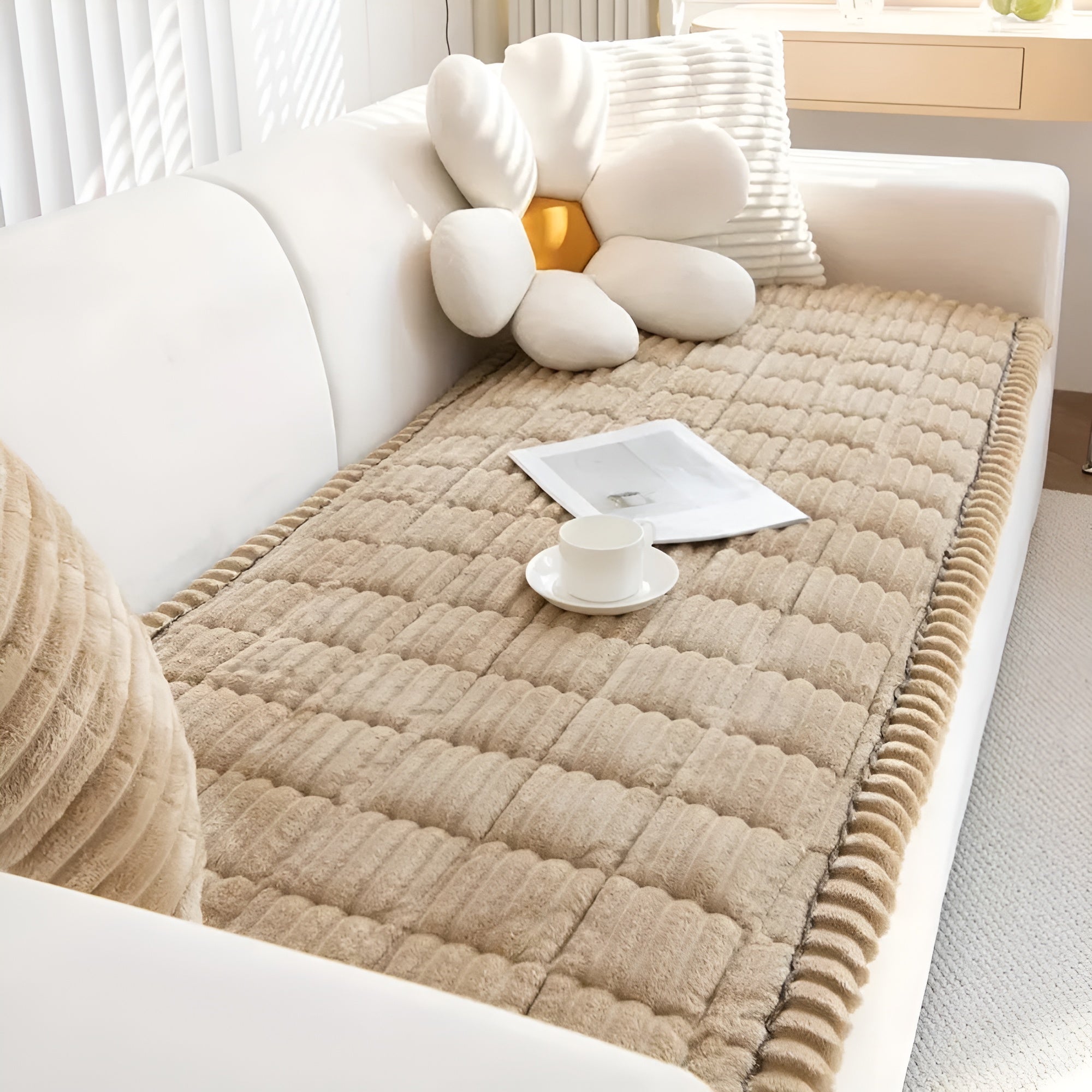 VeluLuxe - Plush Pleated Edges Flannel Sofa Cover