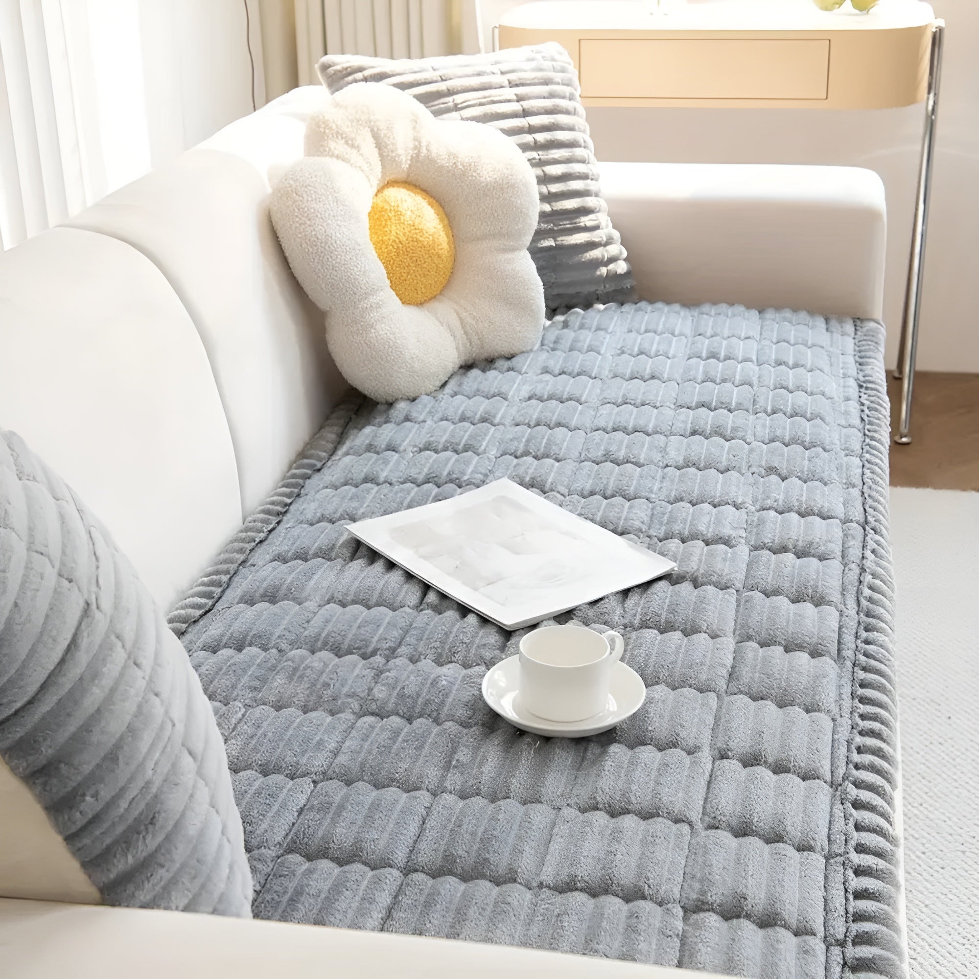 VeluLuxe - Plush Pleated Edges Flannel Sofa Cover
