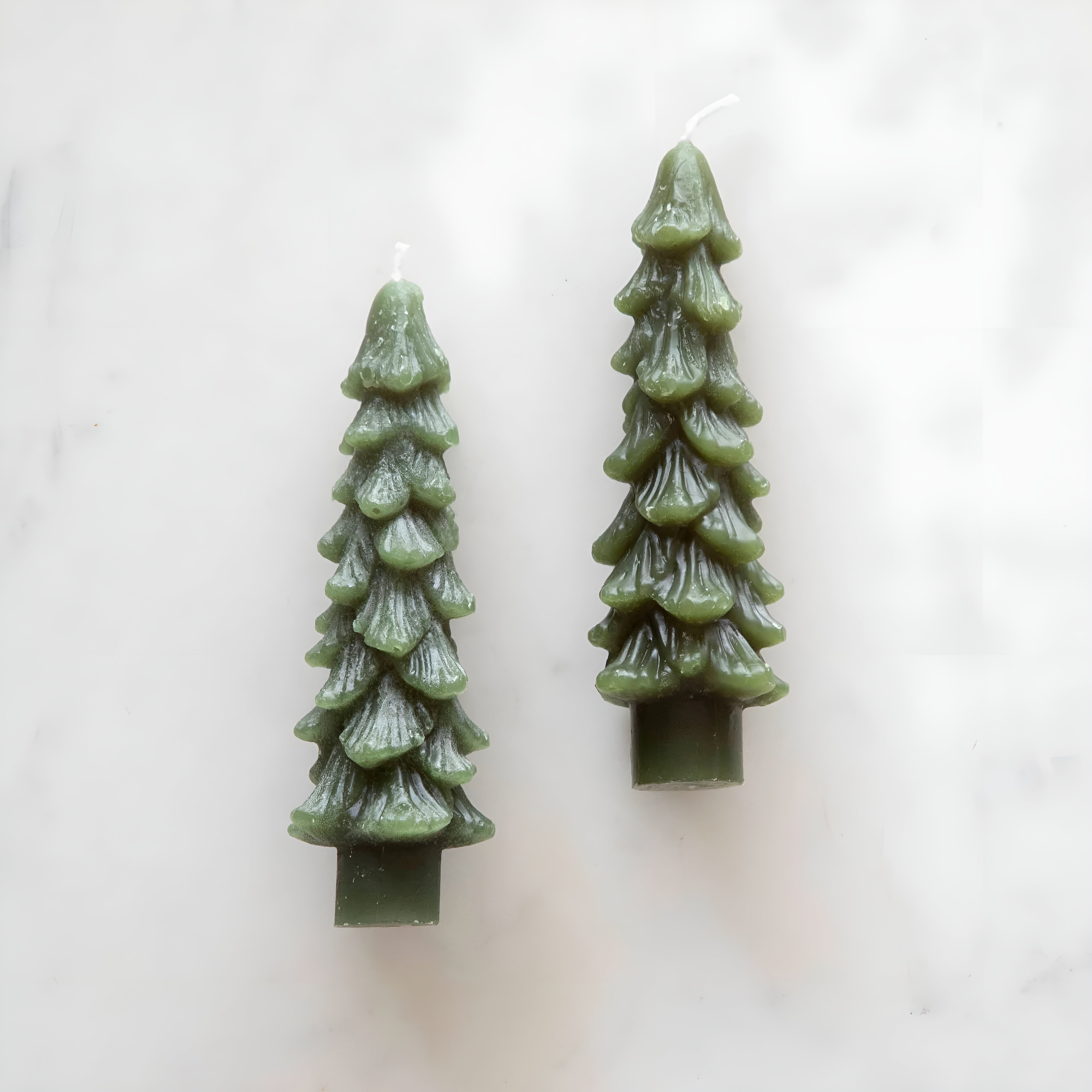 EverGlow – Green Christmas Tree Flameless LED Taper Candles for Holiday Home Decoration