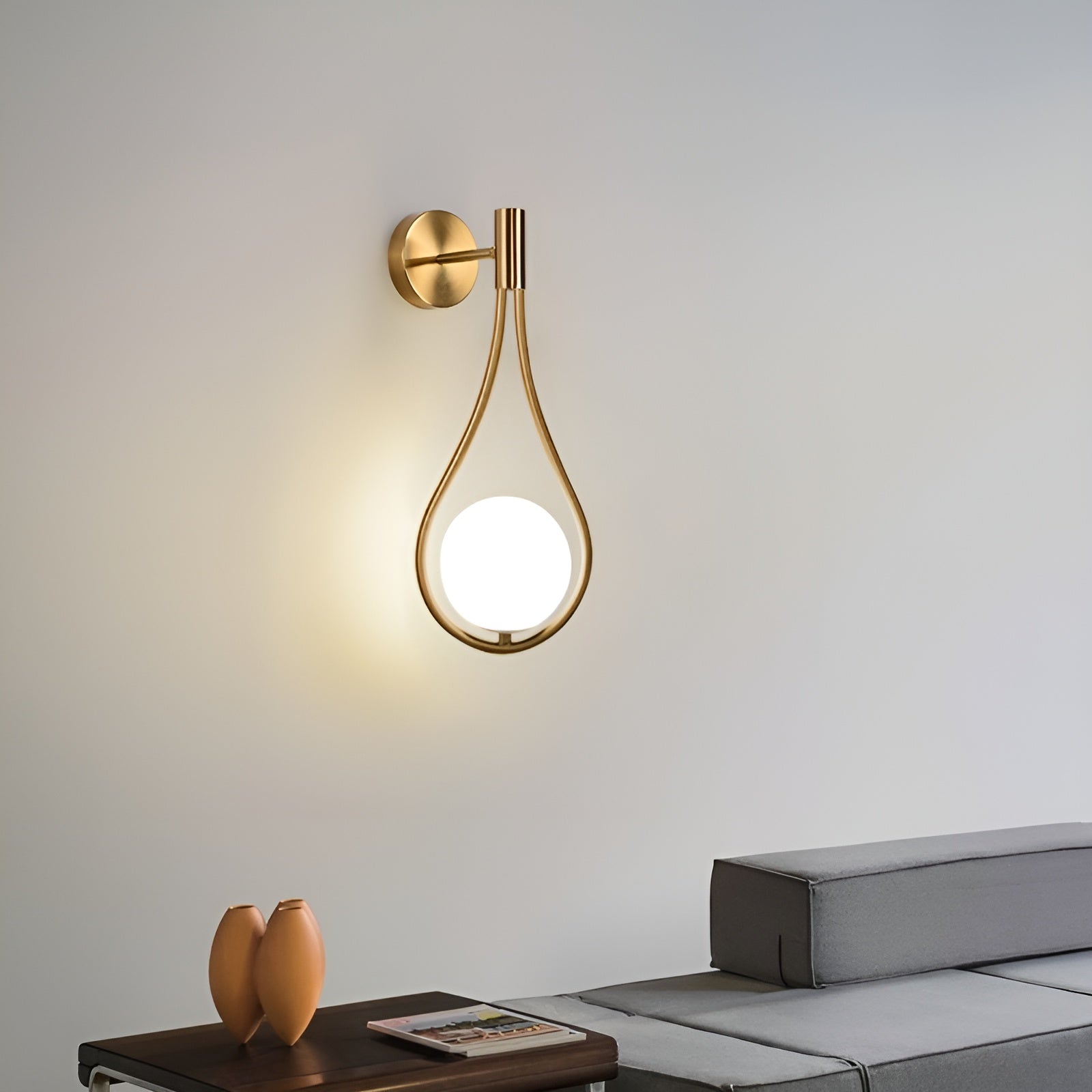 Glasoria – Nordic Glass Globe Wall Light with Elegant Scandinavian Sconce
