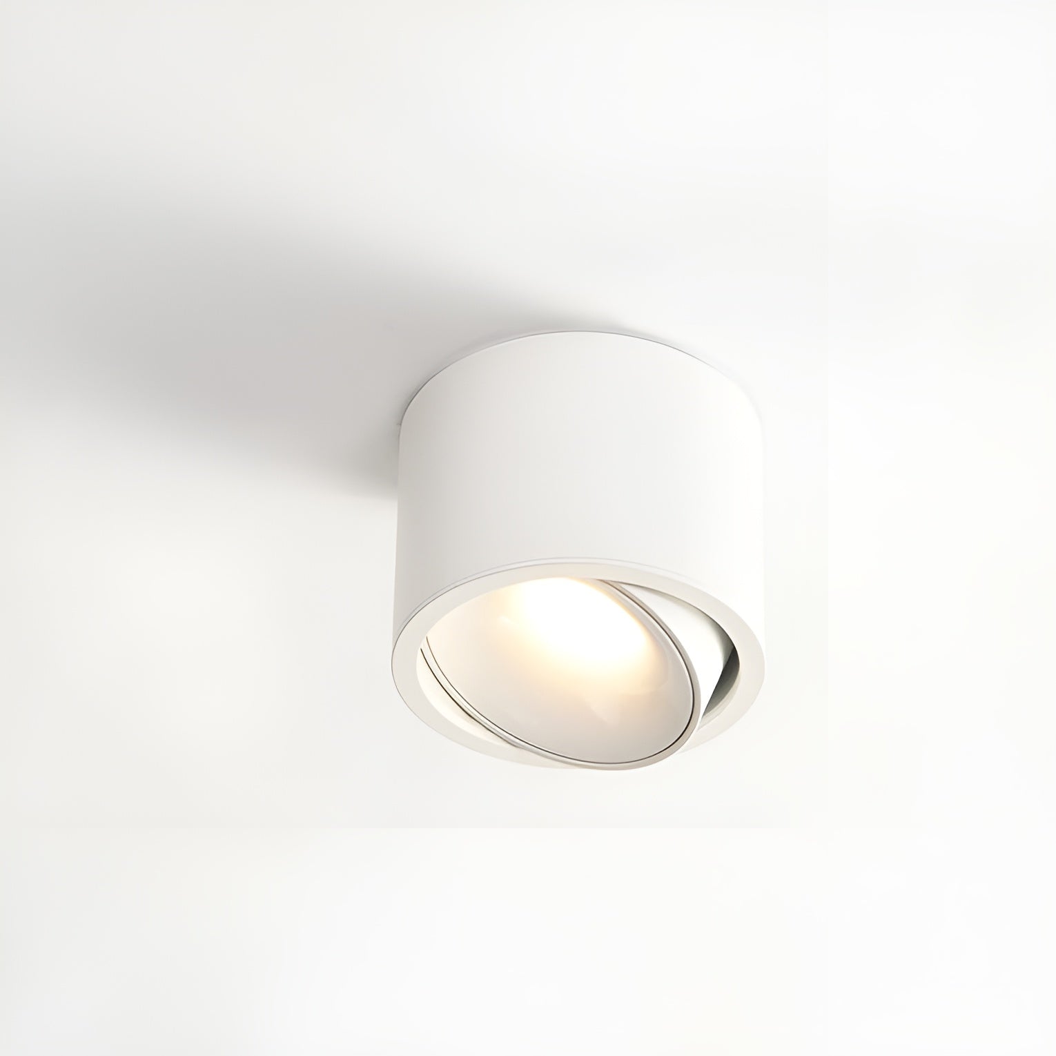 LumoCircle – Modern Minimalist Adjustable LED Round Spotlight