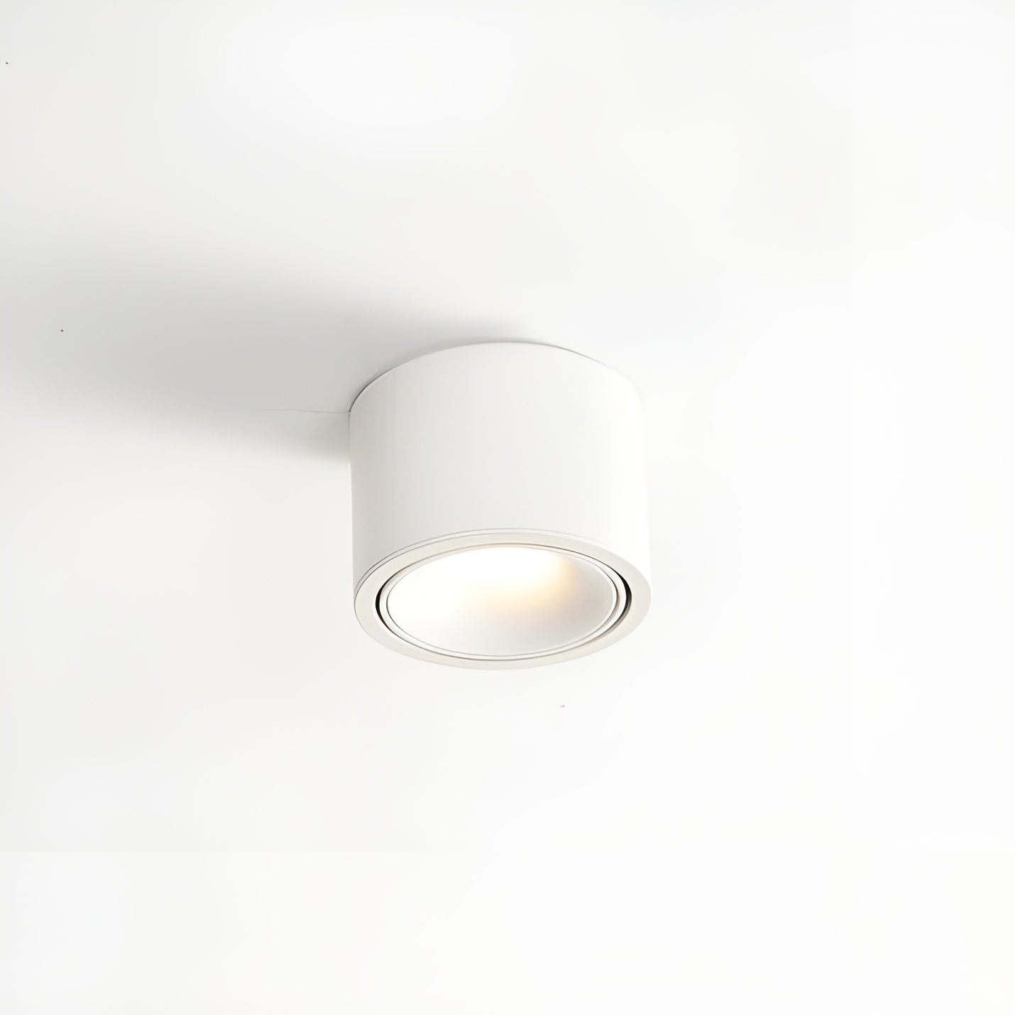 LumoCircle – Modern Minimalist Adjustable LED Round Spotlight