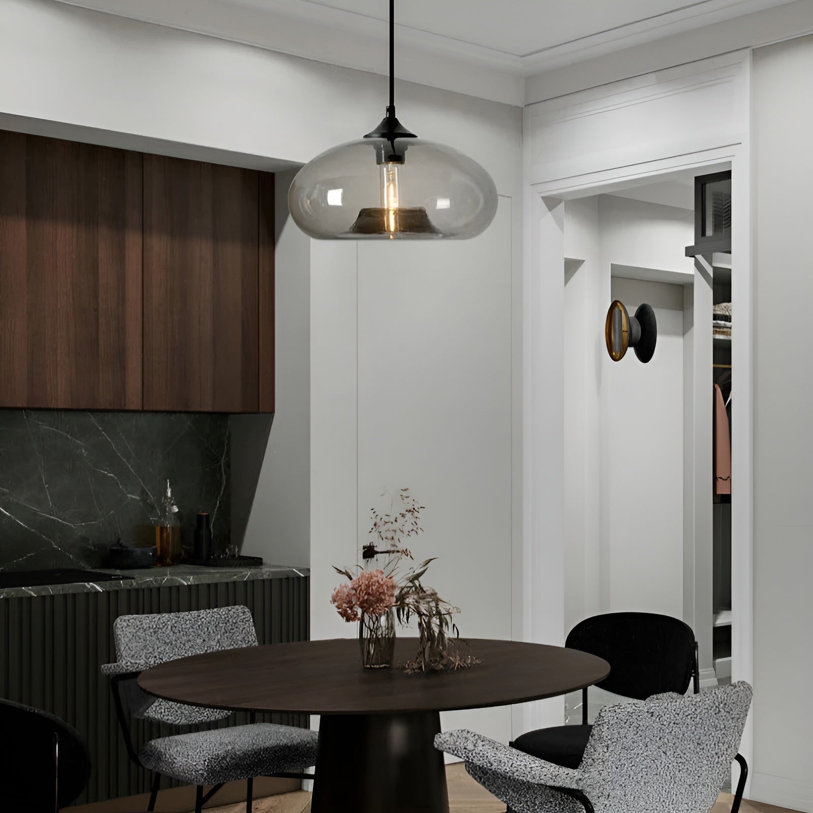 LumiDawn – Glass Pendant Light with Elegant Ambient Glow