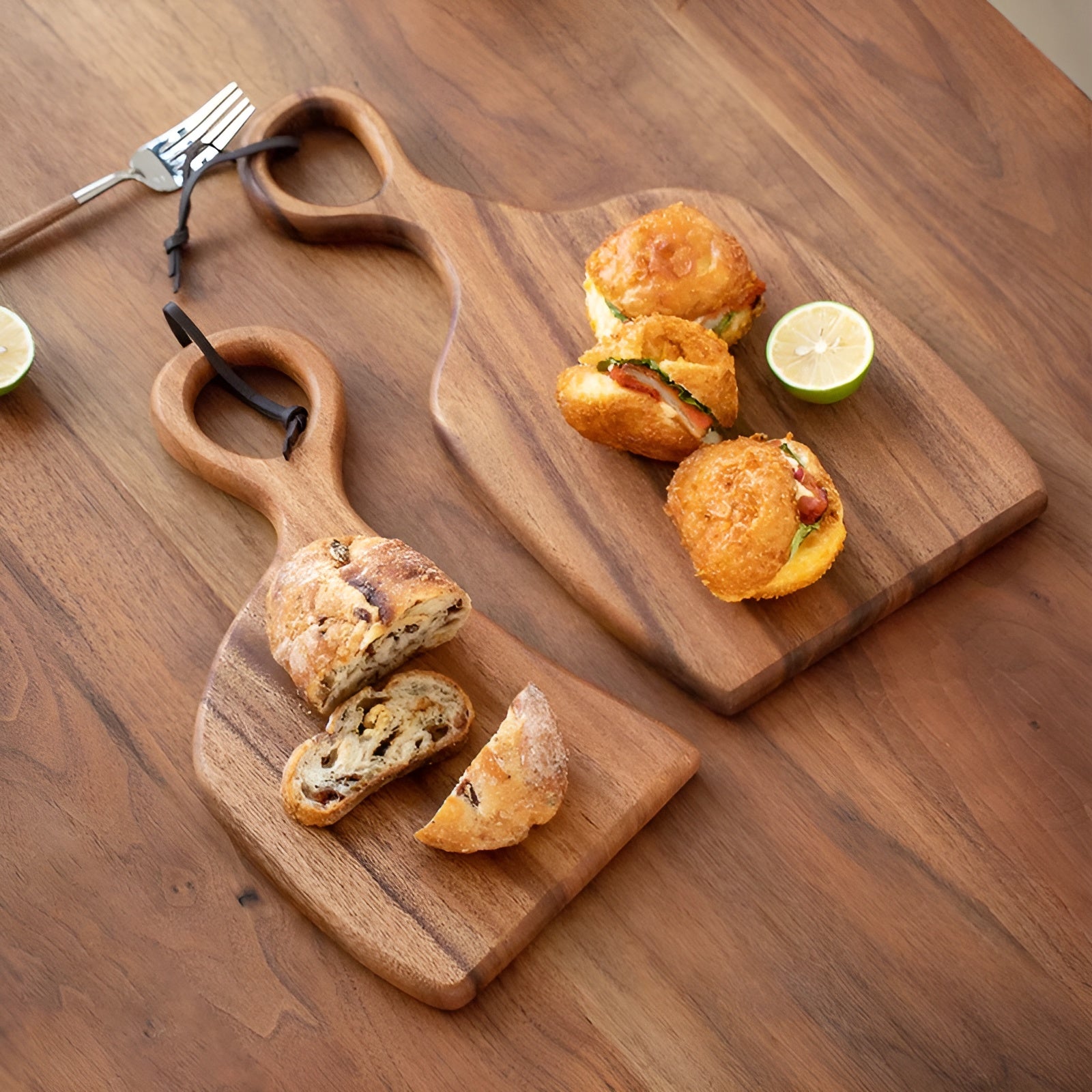 OakHaven – Luxury Double-Sided Walnut Chopping Board
