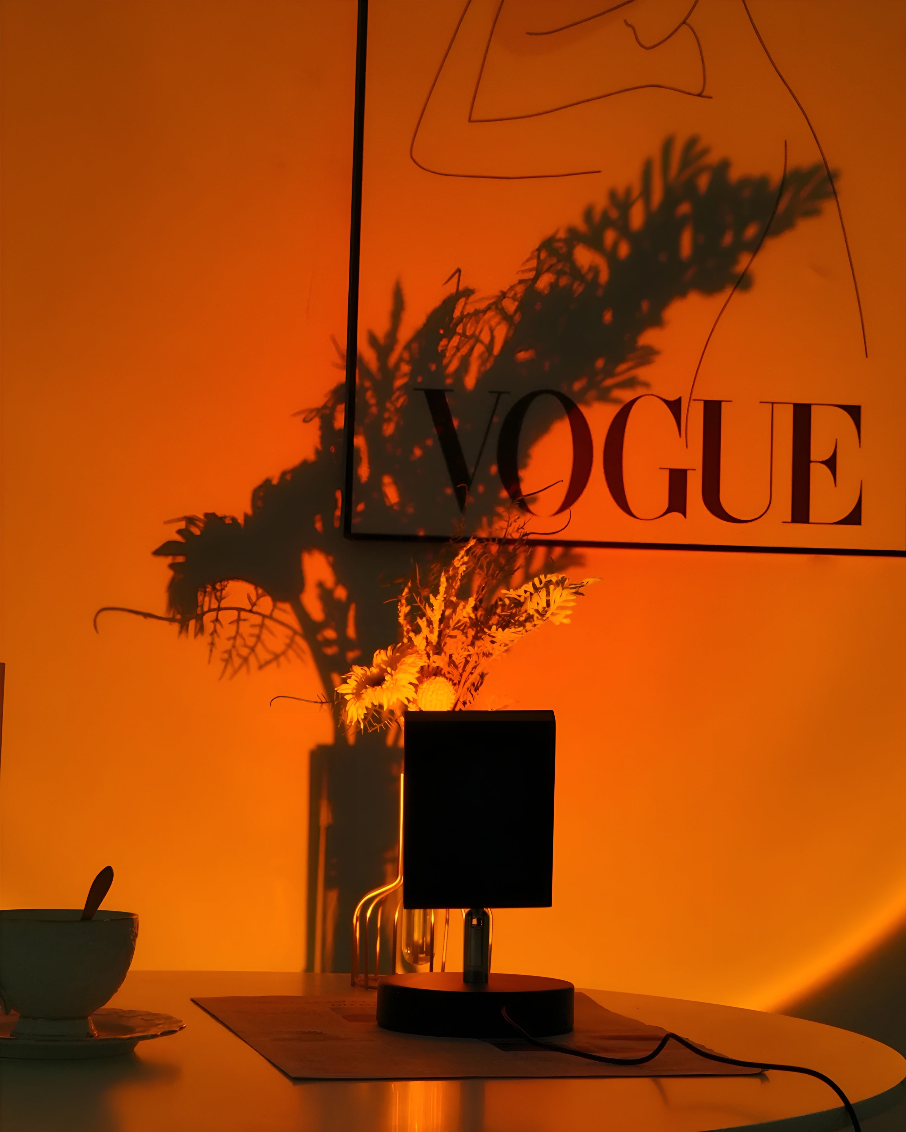 Glowvia – Luca Table Lamp Sunset Halo USB LED Mood Light