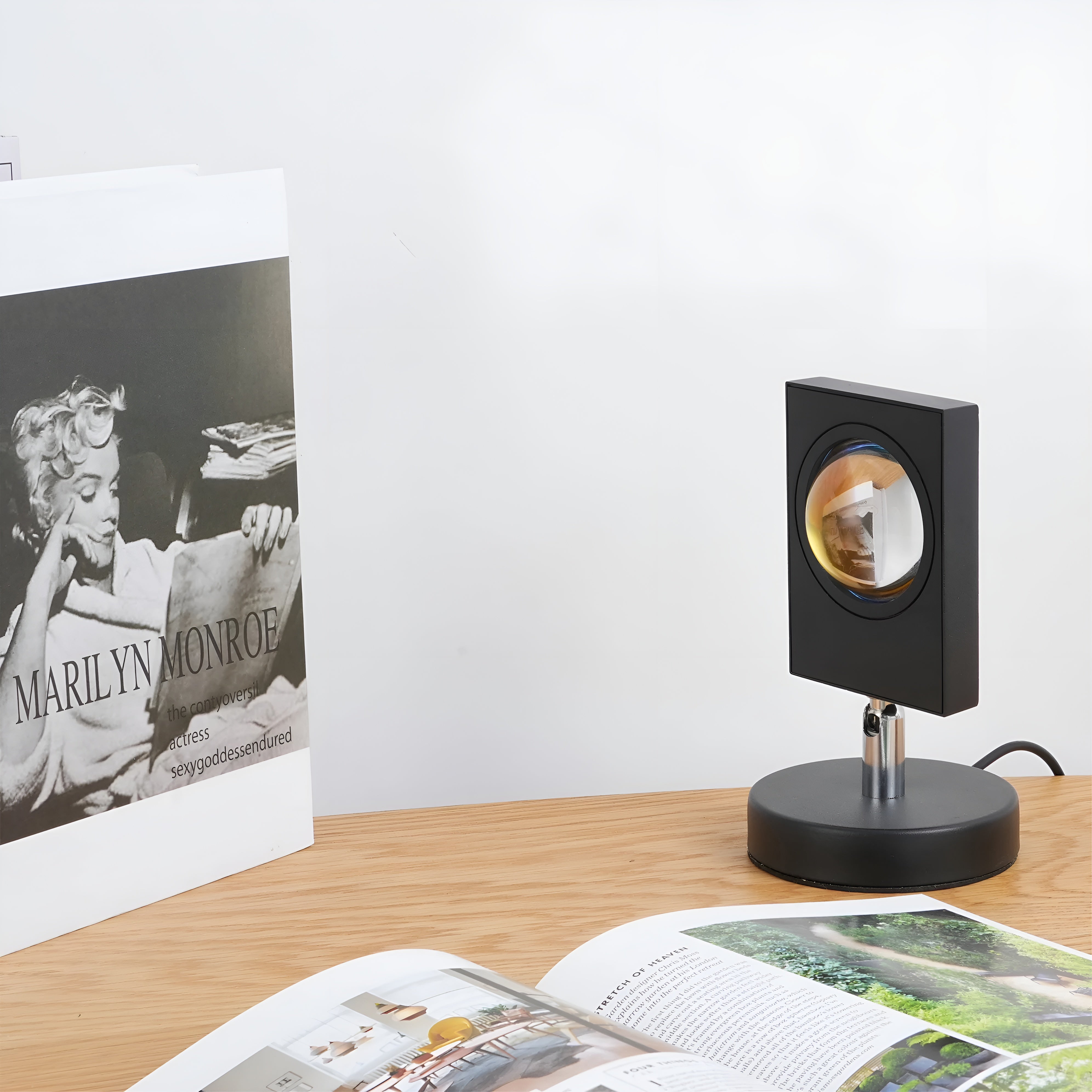 Glowvia – Luca Table Lamp Sunset Halo USB LED Mood Light