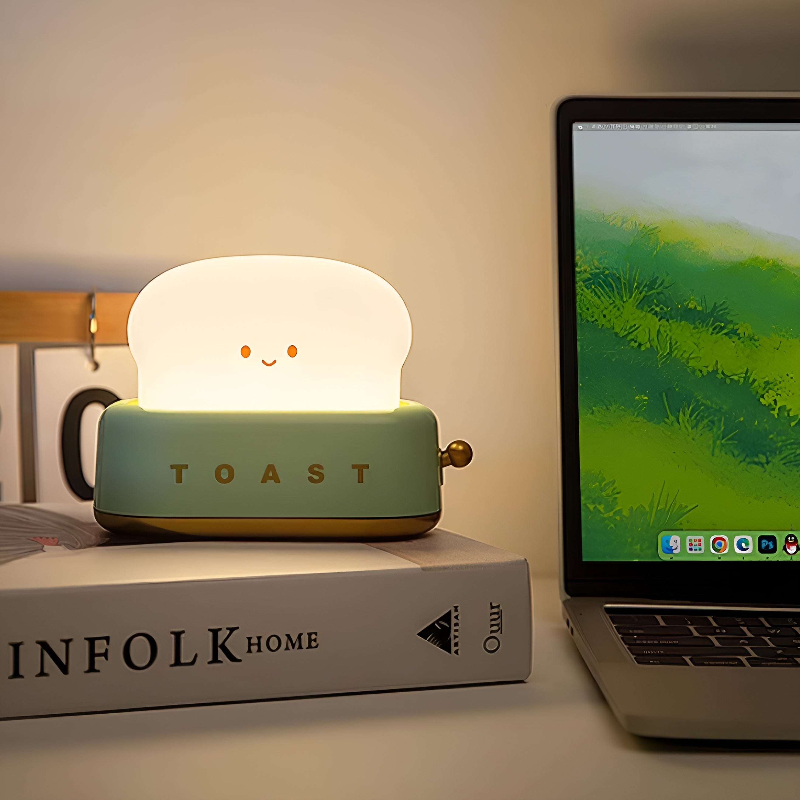 ToastiGlow – Toaster Table Lamp with Built In Battery Warm LED Light
