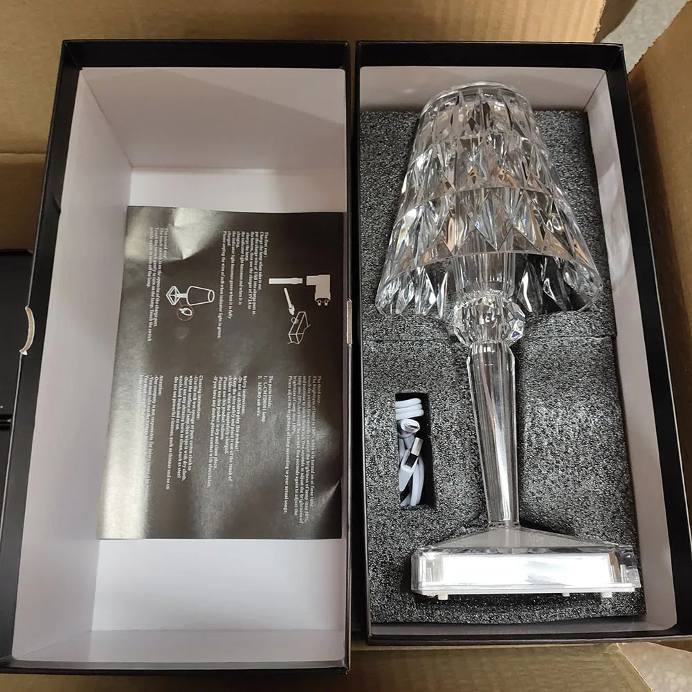 LumiCrystal – Wireless dimmable LED crystal table lamp for indoor ambience